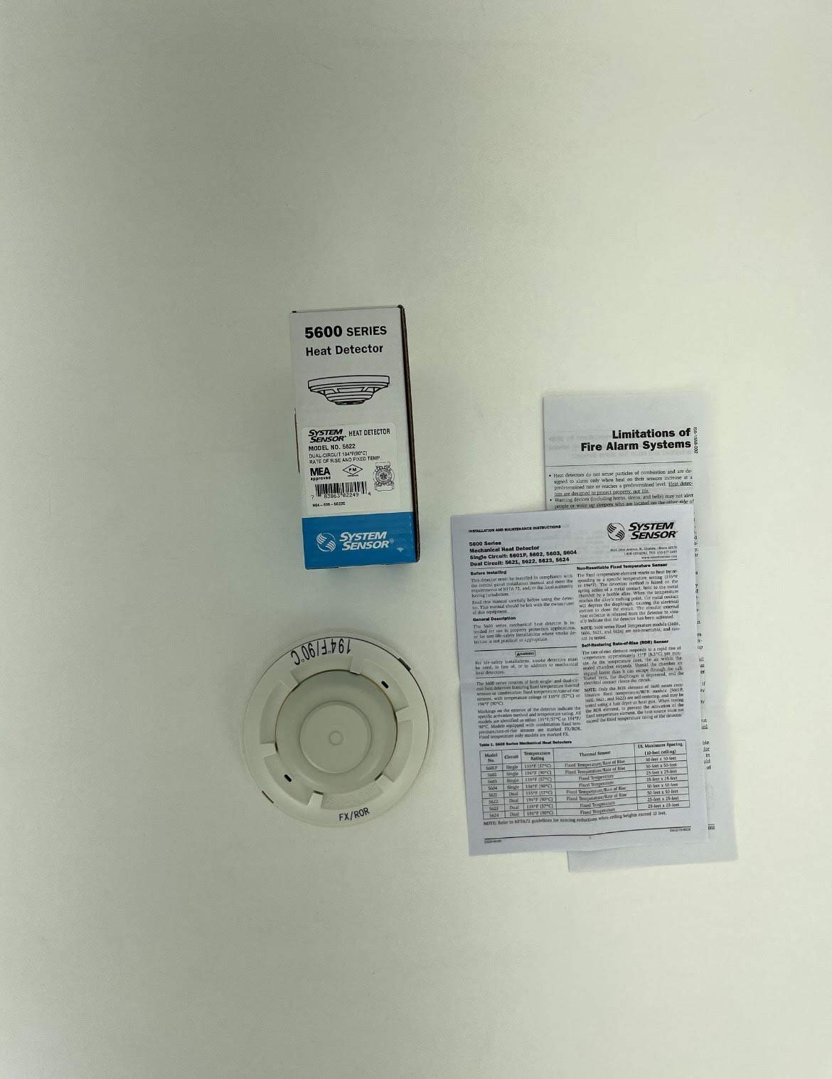 System Sensor 5622 Fixed Temperature Rate of Rise Heat Detector - Fire Alarm System for Home & Commercial Safety - Ideal for Kitchens, Garages, and Industrial Areas