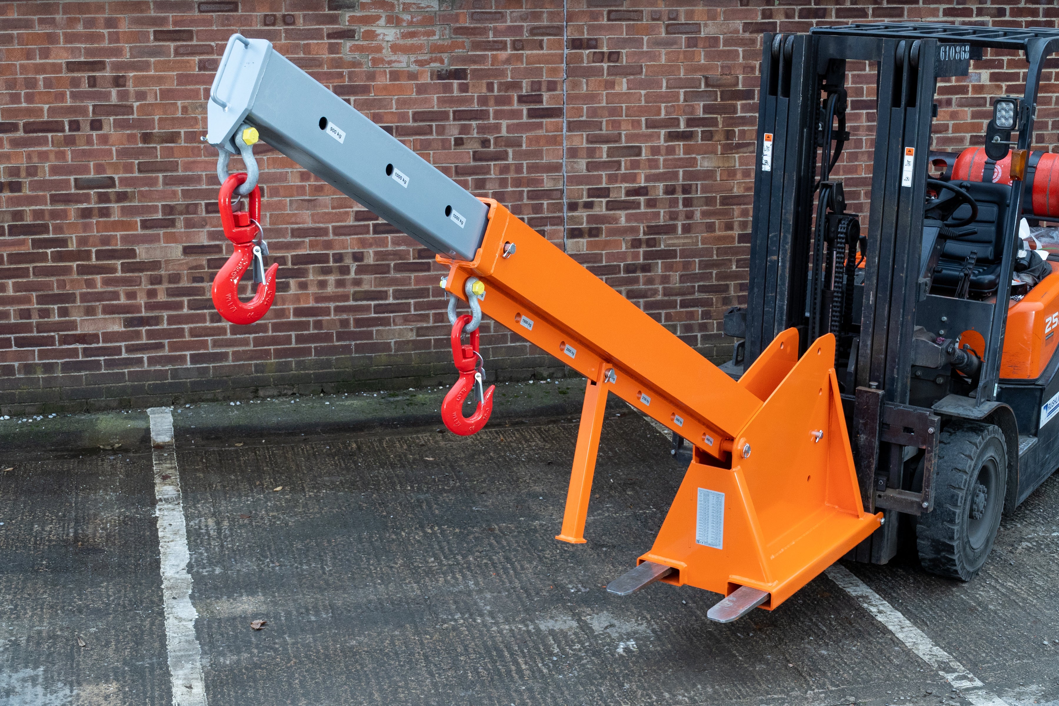 Adjustable & Extendable Forklift Jib Boom Attachment - Heavy Duty Lifting Crane for Warehouses, Construction & Material Handling