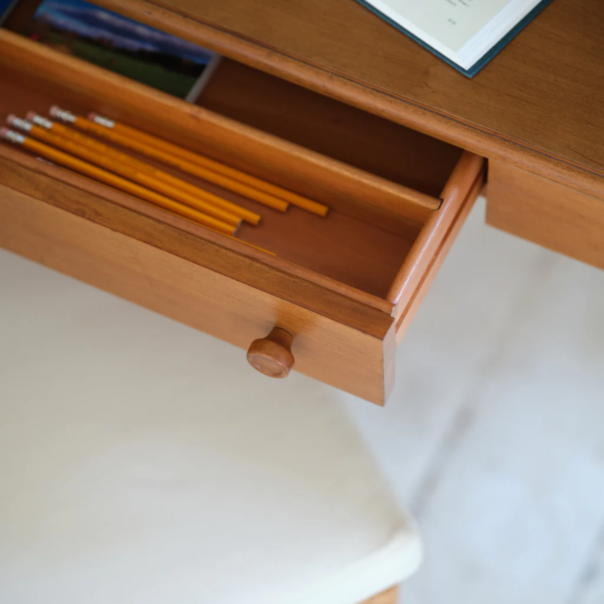 Eco-Friendly Bamboo Desk - Sustainable & Stylish Home Office Furniture for Work & Study | Perfect for Small Spaces & Minimalist Decor