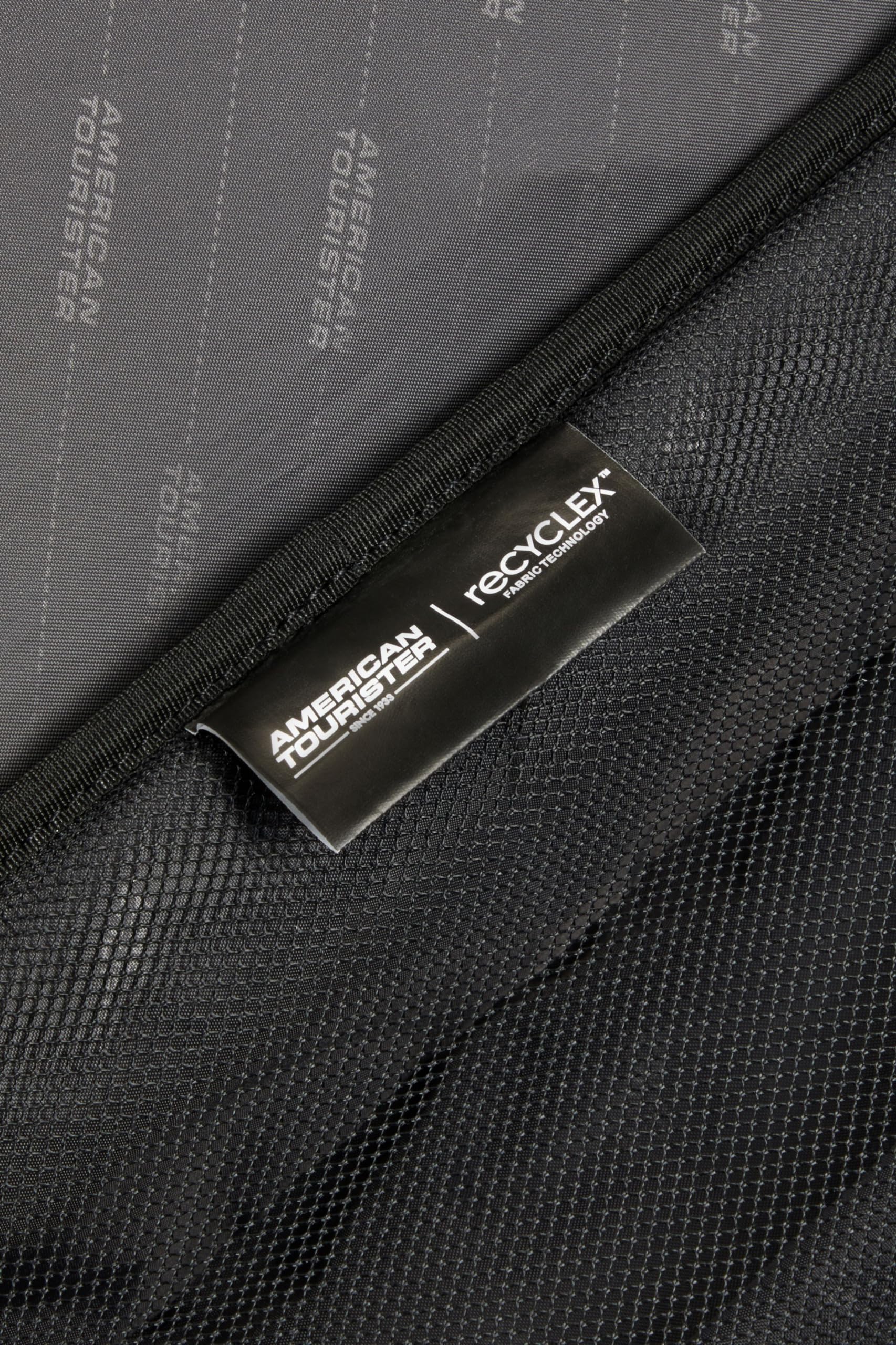 Samsonite Black Asphalt Travel Bags - 68cm Expandable Carry-On Luggage (84L) for Business Trips & Weekend Getaways