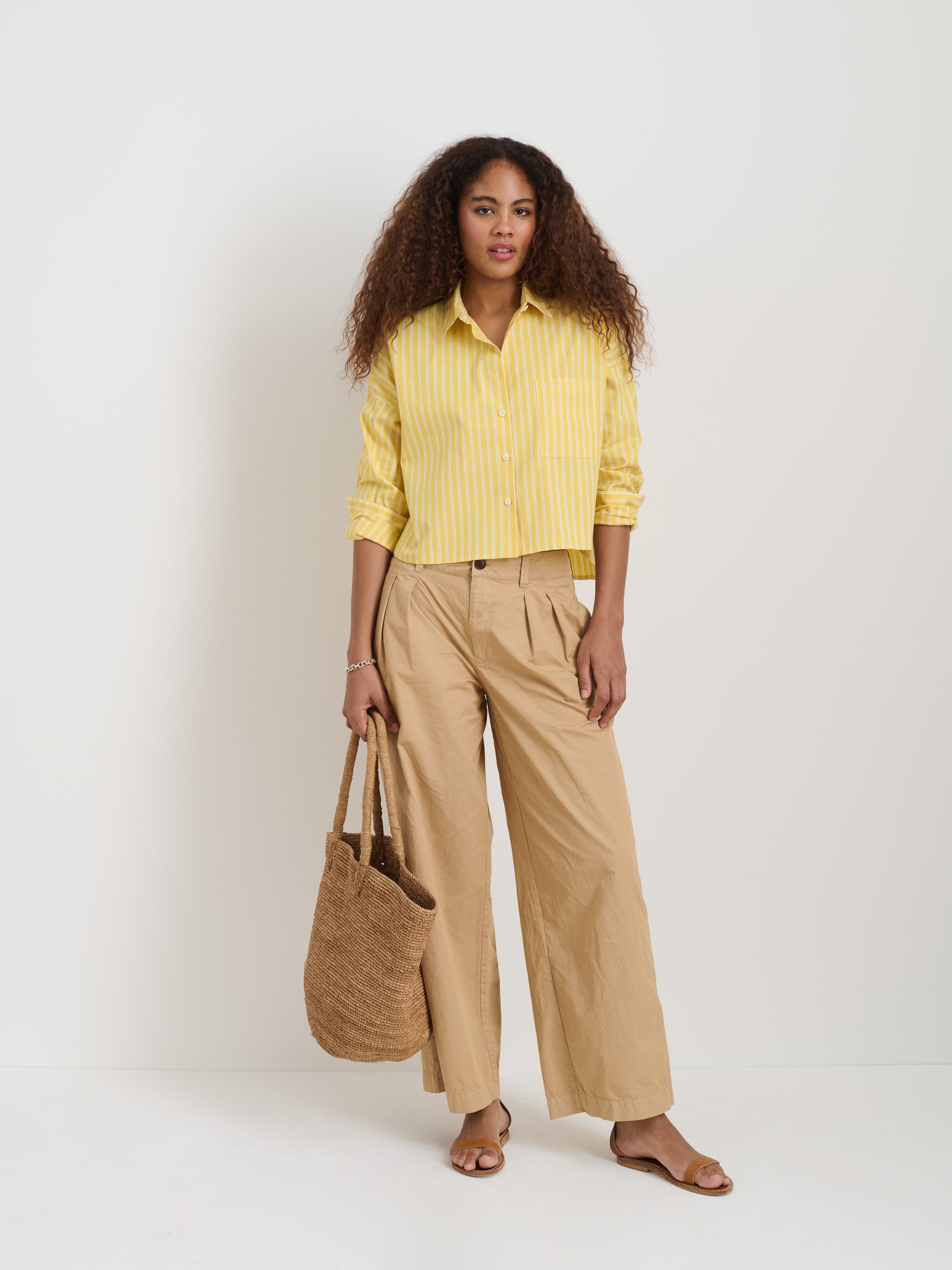 Cropped Striped Oxford Shirt for Women - Casual Summer Top with Short Sleeves | Perfect for Beach Outings, Brunch Dates & Weekend Getaways