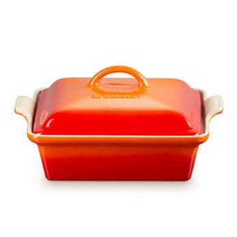 Le Creuset Heritage Shallow Square Covered Casserole 2.5 Quart - Premium Enameled Cast Iron Dutch Oven for Baking, Roasting & Serving - Perfect for Casseroles, Stews & Family Dinners