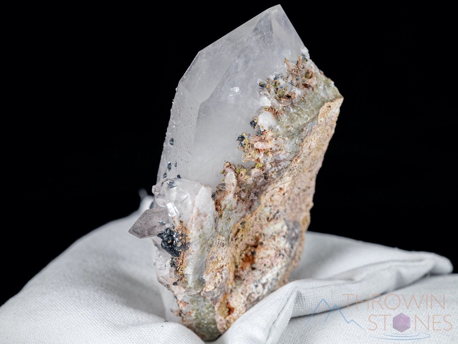 Natural QUARTZ Raw Crystal Cluster with Specular HEMATITE - Healing Stones for Home Decor, Housewarming Gift, Meditation & Spiritual Healing (40098) - Perfect for Office Desk, Yoga Space & Feng Shui Arrangement