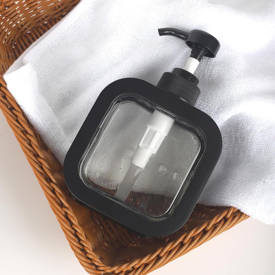 BATH GURU 500ml Clear Plastic Soap Dispenser for Bathroom & Kitchen - Countertop or Tabletop Liquid Soap Pump (Black) - Perfect for Hand Washing Stations, Restrooms, and Home Decor