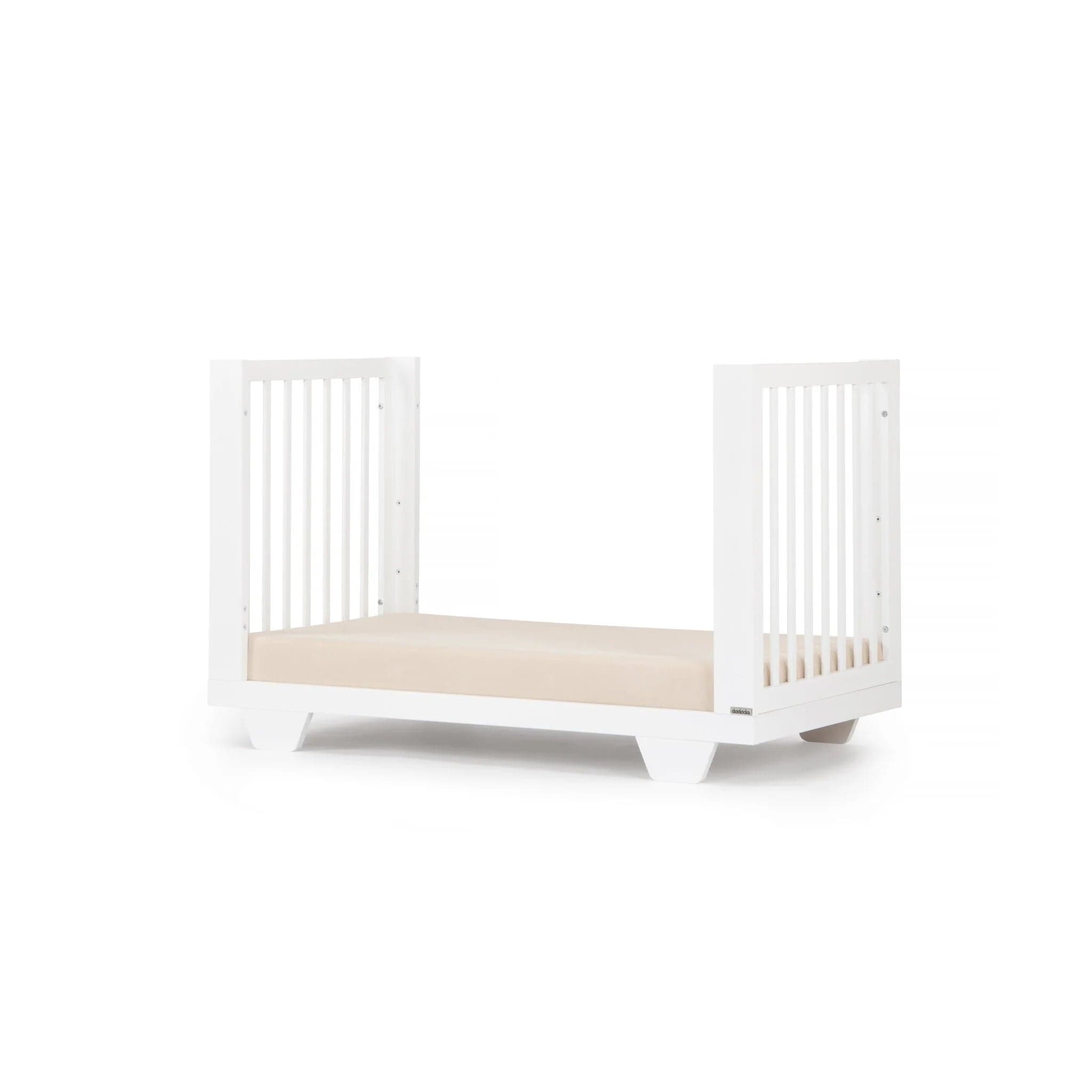 **Dadada Spirit 8-in-1 Convertible Baby Crib – Adjustable Height, Toddler Bed & Daybed – Safe & Stylish Nursery Furniture for Newborns to Teens – Perfect for Small Spaces & Modern Nurseries**