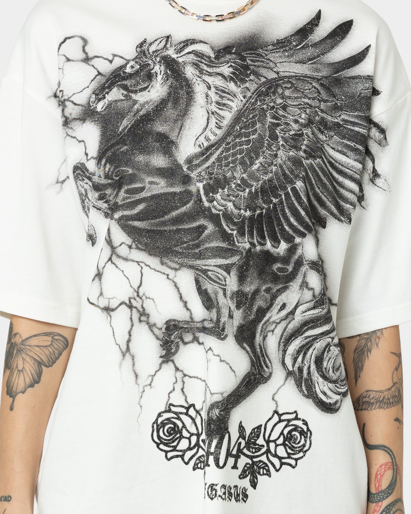 404 Pegasus Vintage Graphic T-Shirt - Off White | Retro Gaming & Anime Style for Casual Wear & Cosplay