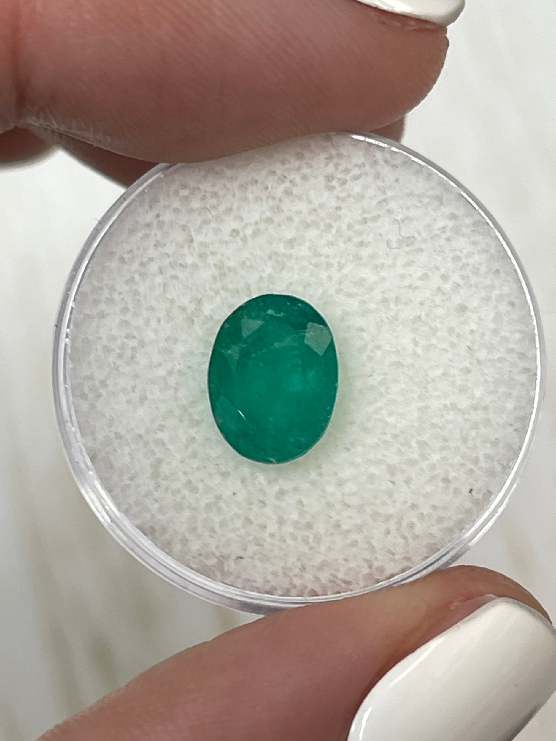 2.21 Carat Dark Forest Green Natural Loose Colombian Emerald Gemstone - Oval Cut for Jewelry Making, Engagement Rings & Luxury Gifts