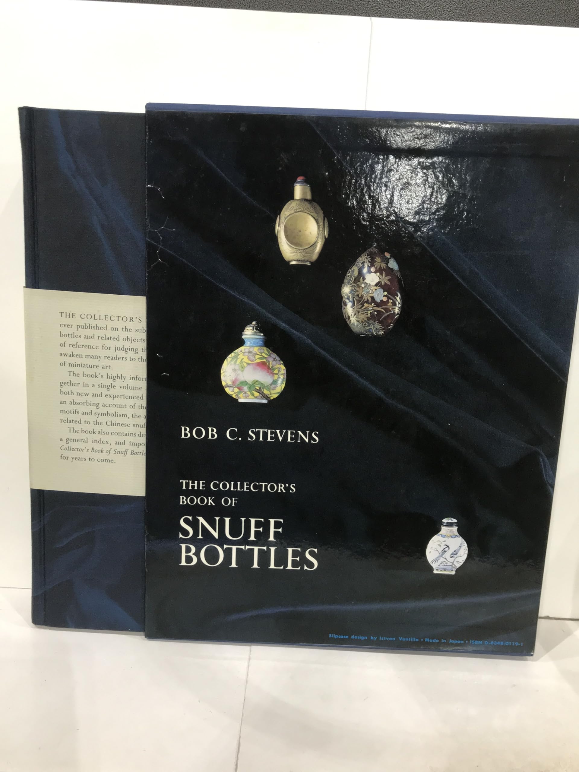 Antique Chinese Snuff Bottles Collector's Book - Rare & Valuable Miniature Art for Display, Gifts & Home Decor