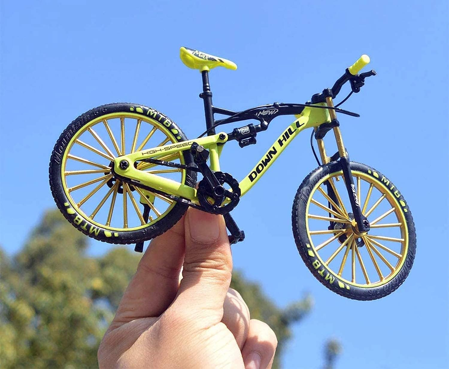 Bestie Toys 1:10 Scale Die-Cast Zinc Alloy Hybrid Mountain Bike - Miniature Downhill Bicycle Model for Collectors & RC Enthusiasts - Perfect for Display, Dioramas & Racing Scenes