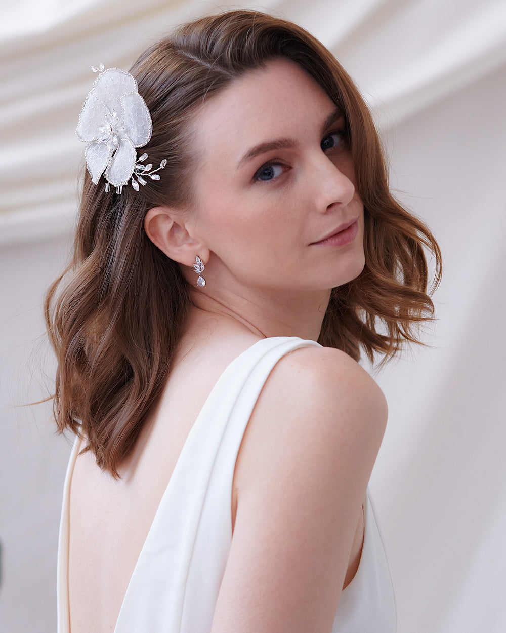 Hepburn Floral Hair Clip - Vintage Style Hair Accessories for Women & Girls - Perfect for Weddings, Parties & Everyday Wear