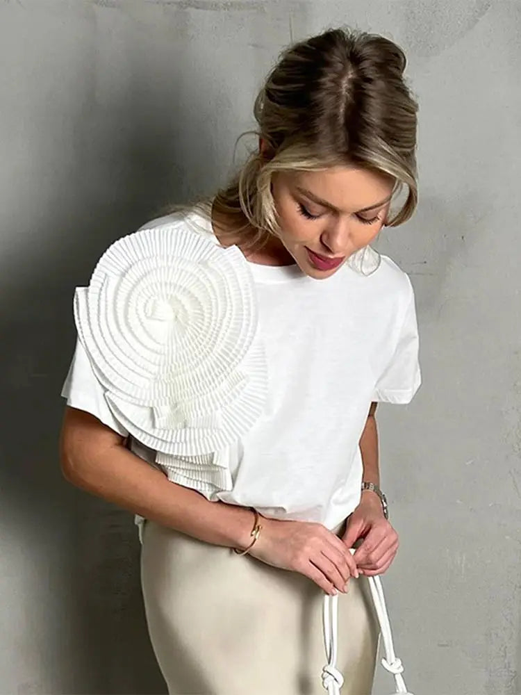 3D Pleated Flower Women's T-Shirt - Elegant Round Neck Short Sleeve Blouse for Spring & Summer | Casual Streetwear for Ladies | Perfect for Daily Wear, Dating, and Shopping