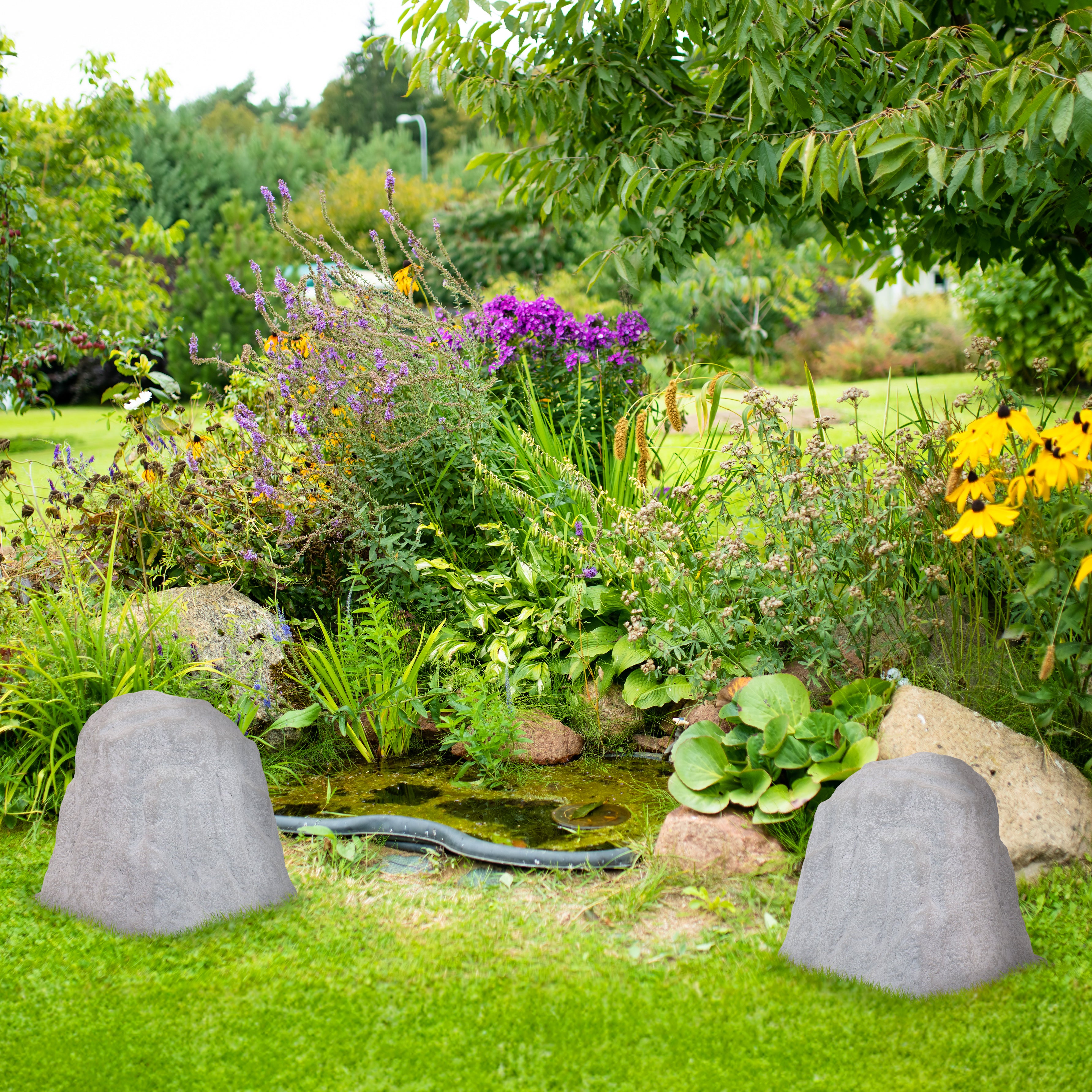 Sunnydaze Polyresin Landscape Rock Cover with Stakes - Decorative Yard Rock Cover for Outdoor Garden, Lawn, and Patio - Weatherproof and UV Resistant - Perfect for Hiding Utility Boxes, Cables, and Unsightly Areas