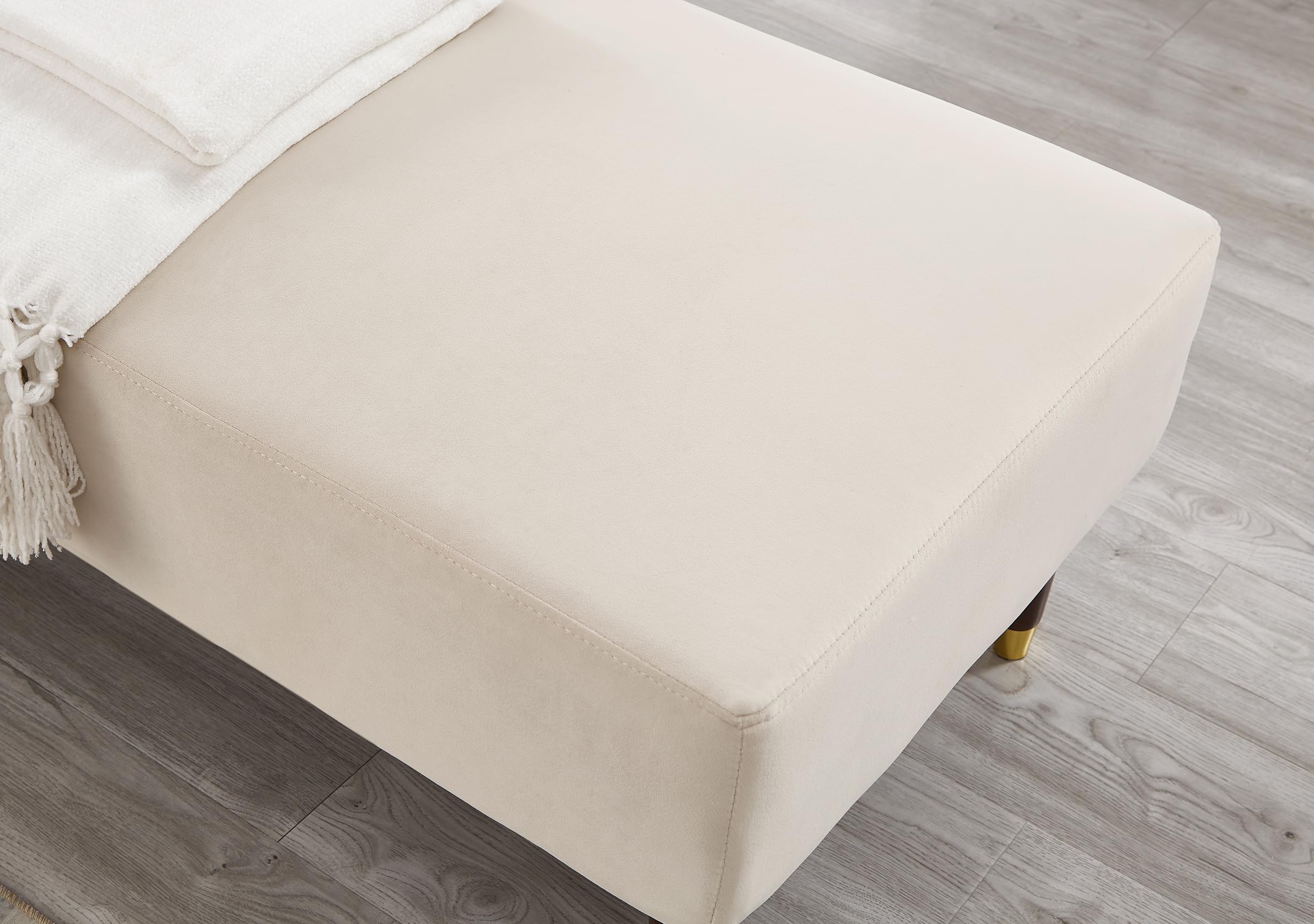 Velvet Upholstered Chaise Lounge Chair with Pillow - Solid Wood Legs Modern Indoor Lounge Chair for Living Room, Bedroom & Office - Beige - Perfect for Relaxing, Reading & Home Decor