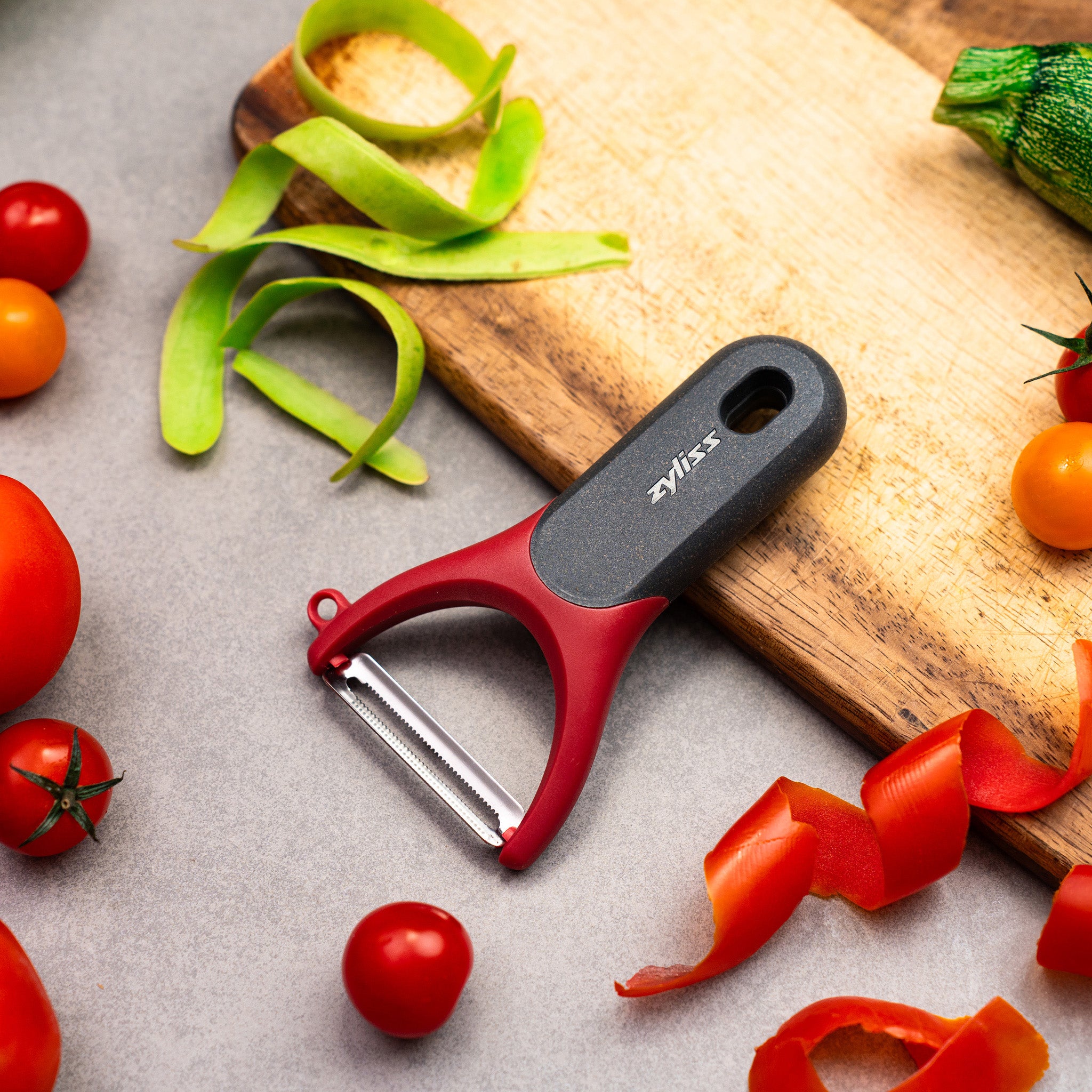 Zyliss Soft Skin Y Peeler - Ergonomic Vegetable & Fruit Peeler for Effortless Peeling - Perfect for Potatoes, Apples, Carrots & More - Kitchen Essential for Easy Meal Prep
