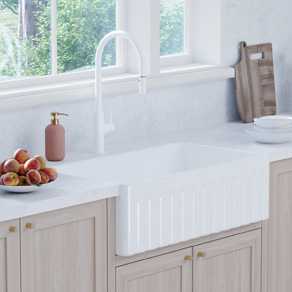 Fienza 228108MW Kaya Pull-Out Kitchen Sink Faucet in Matte White - Modern Single Handle Waterfall Sprayer for Home, Restaurant & Commercial Use