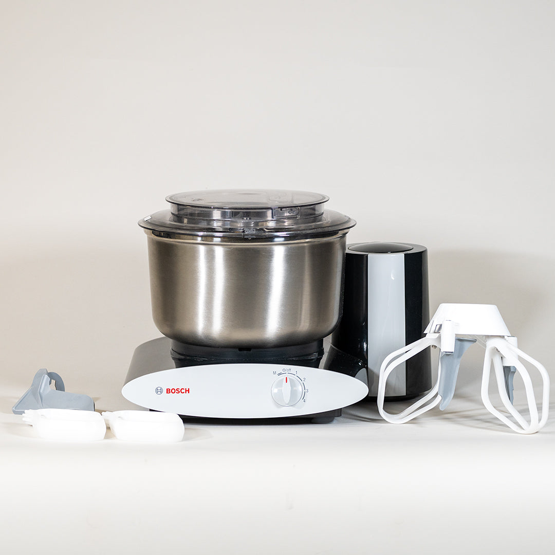 Bosch Universal Plus Stand Mixer with Baker's Pack Bundle - 1000W Powerful Kitchen Mixer for Baking, Dough Kneading & Whipping - Includes Dough Hook, Whisk & Beater (Black) - Perfect for Home Bakers, Cake Decorating & Cookie Making