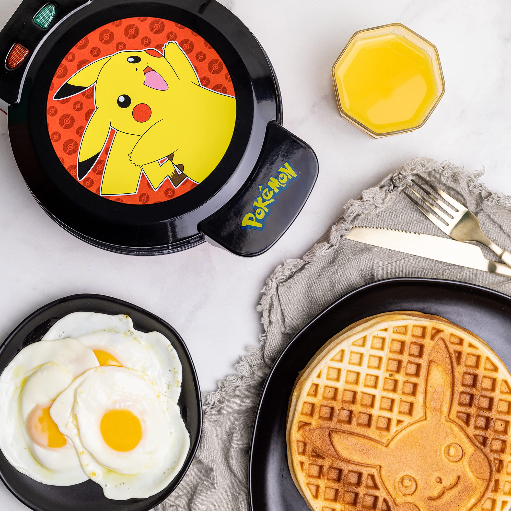 Pokémon Waffle Maker by Uncanny Brands - Pikachu Waffle Iron for Fun Breakfast - Perfect for Kids Parties & Pokémon Themed Events