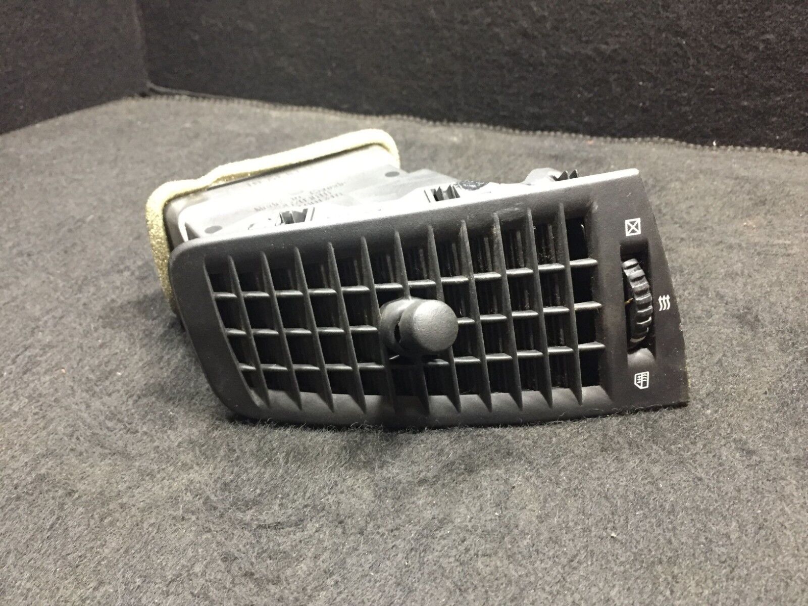 2003-2007 Cadillac CTS Left Driver Side AC Heater Vent Replacement - OEM Quality Dash Air Vent for Improved Cabin Comfort | Perfect for AC Repairs & Climate Control System Maintenance