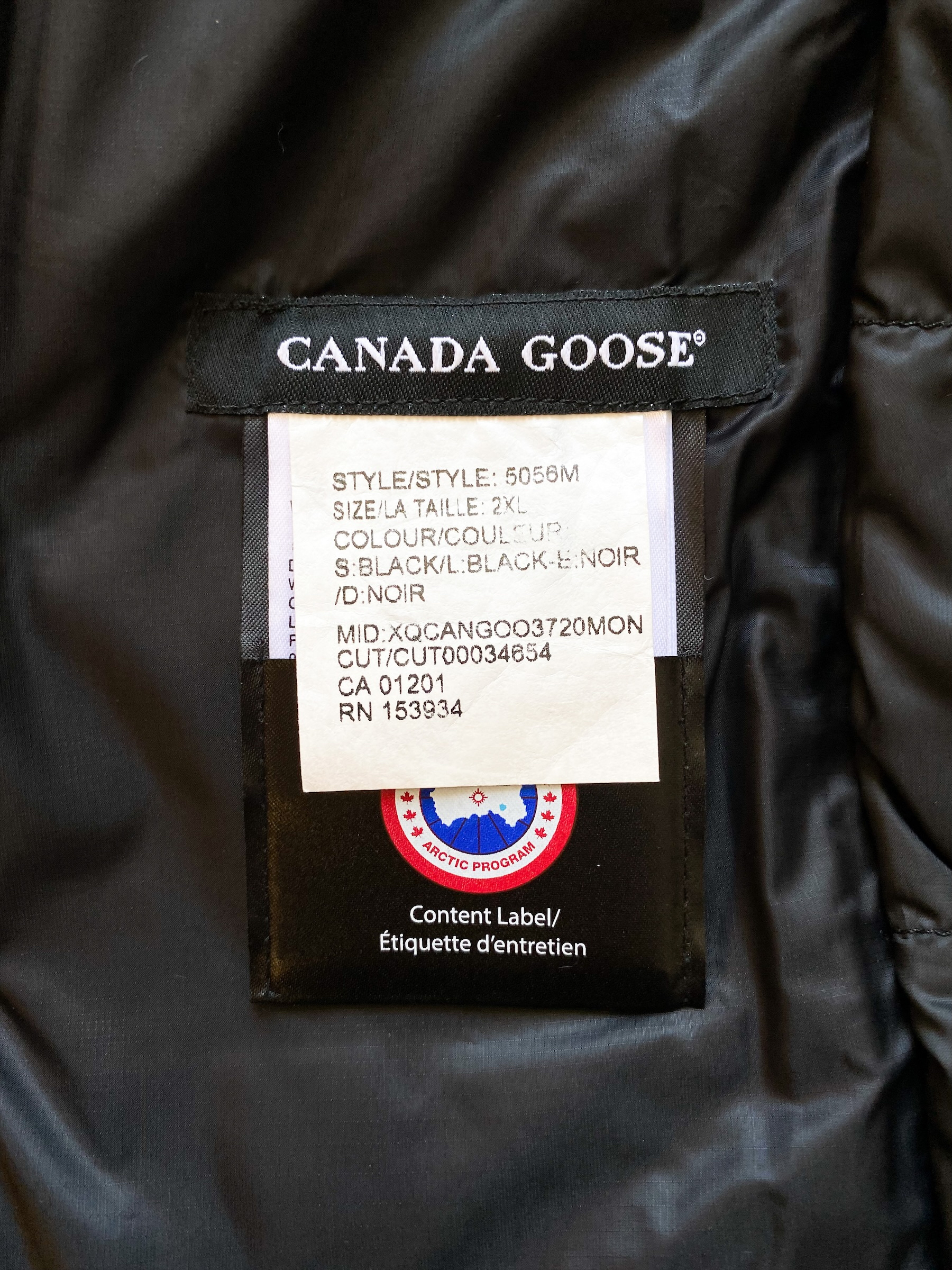 Canada Goose Black Lodge Men's Waterproof Down Jacket - Winter Warm Parka for Extreme Cold Weather | Outdoor Activities & Urban Style