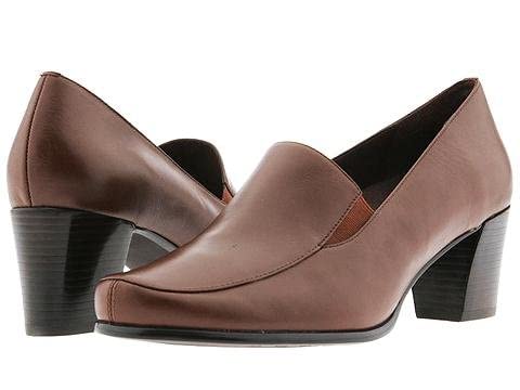 Walking Cradles Nella.52 Comfortable Women's Slip-On Loafers - Perfect for Work, Travel & Everyday Wear