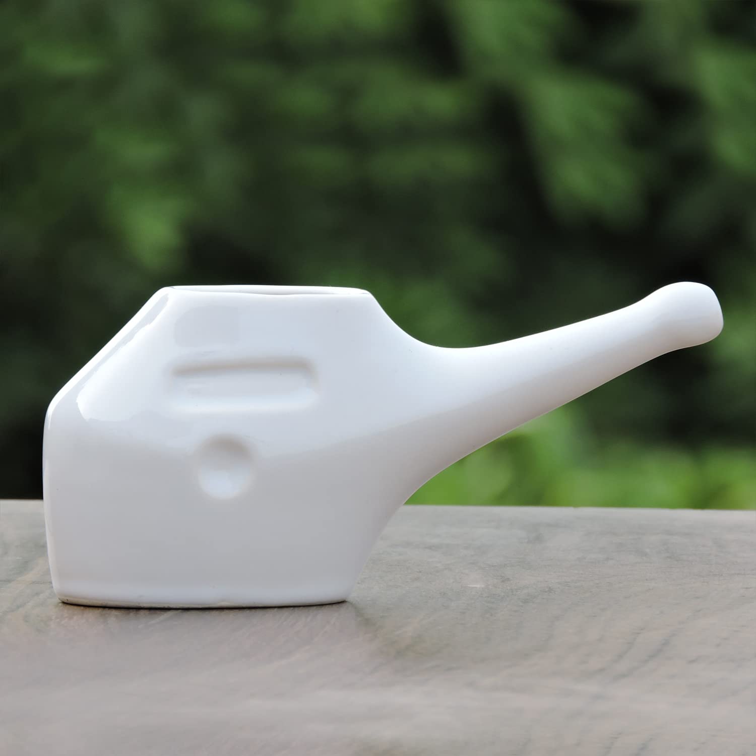 HealthGoodsIn Ceramic Neti Pot for Nasal Cleansing - Sinus Rinse Kit with 5 Sachets Neti Salt & 2 Silicone Tips (White) - Perfect for Allergy Relief, Cold & Flu Season, Yoga & Travel