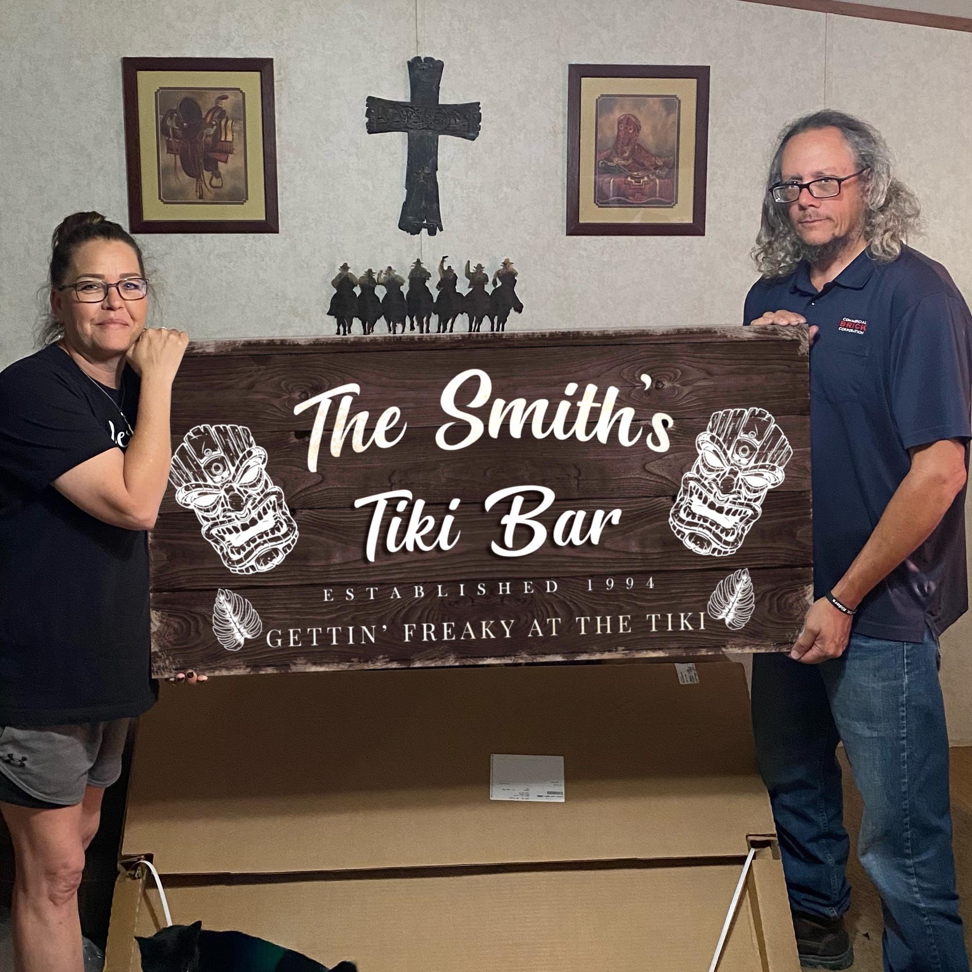 Custom Tiki Bar Sign - 48x24in Handmade Canvas Wall Art for Man Cave, Outdoor Bar, Kitchen Decor, Pub & Restaurant - 'Gettin Freaky at the Tiki' Wooden Decoration | Perfect for Tropical Parties, Beach Themed Rooms & Home Bars