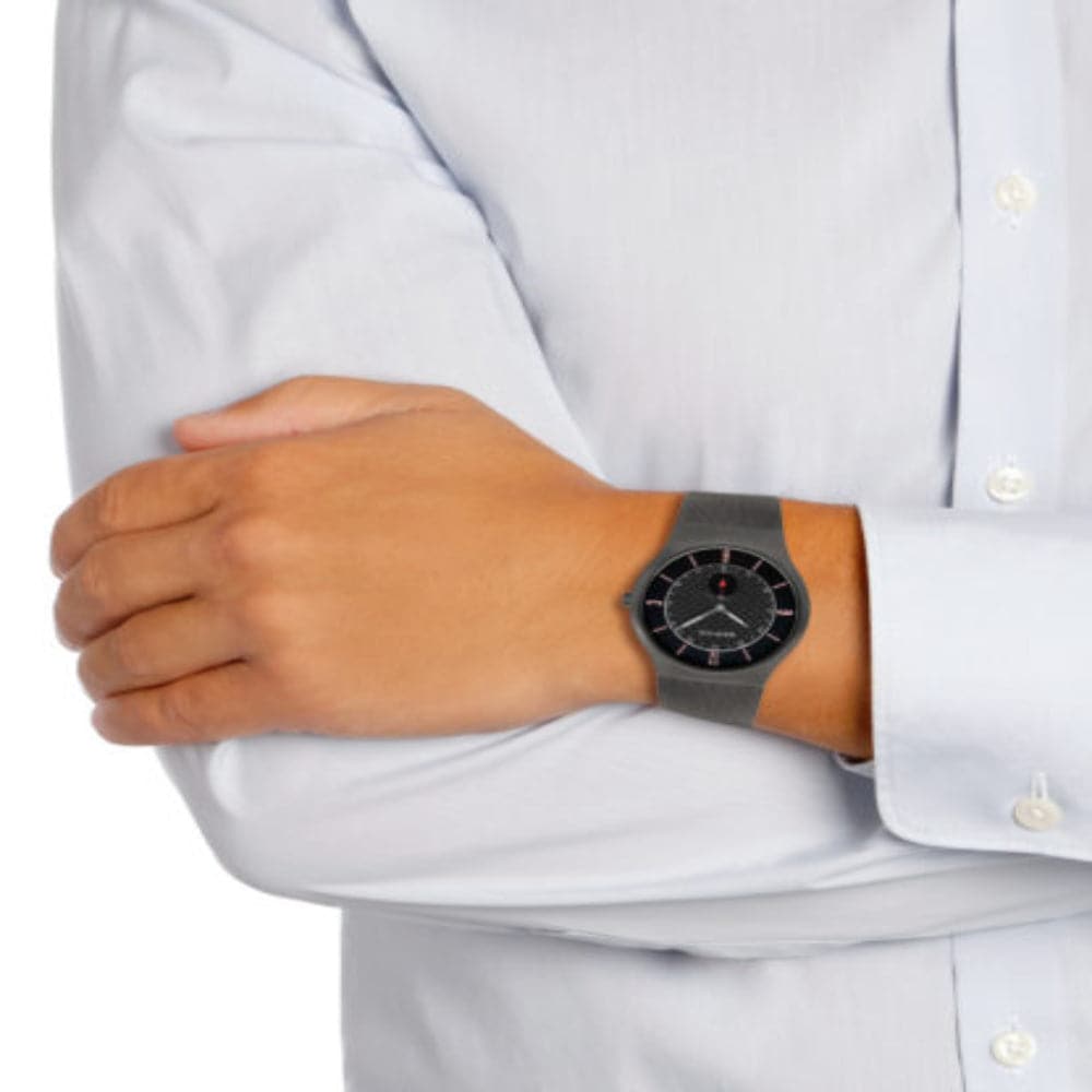 BERING 11940-377 Classic Men's Watch - Stainless Steel Analog Wristwatch with Date Window - Water Resistant & Sapphire Crystal - Perfect for Business, Casual & Formal Occasions
