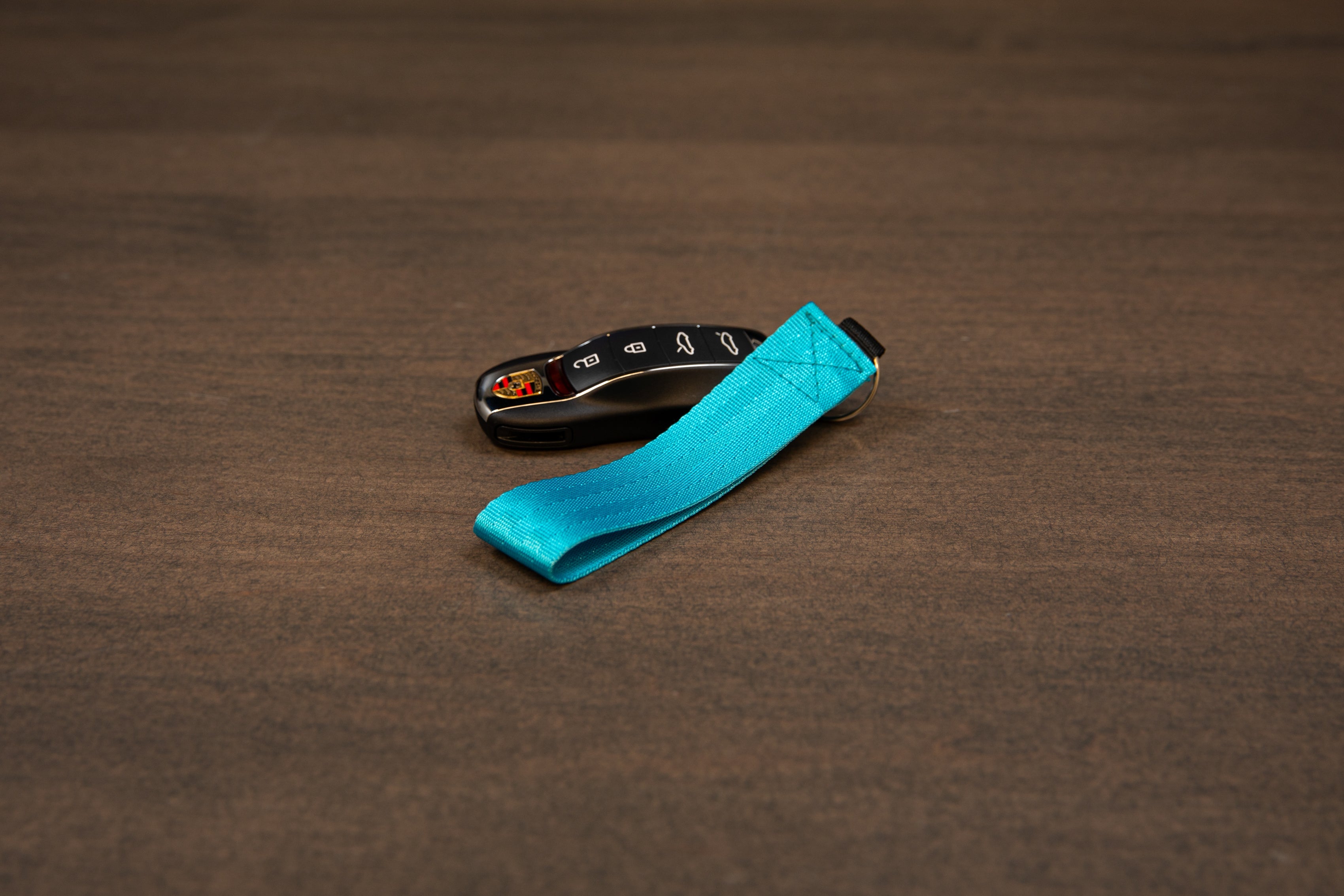 Emira Door Pull Key Chain - Durable Car Key Holder for Easy Access - Perfect for Home, Office, and Travel Use