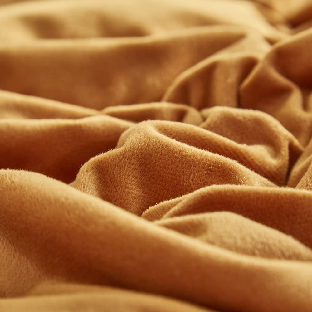 CLOTHKNOW Brown Fluffy King Size Comforter Set - 3 Piece Velvet Bedding with Soft Flannel Comforter & 2 Pillowcases - Luxurious Warm Bedding for Winter Nights, Cozy Home Decor