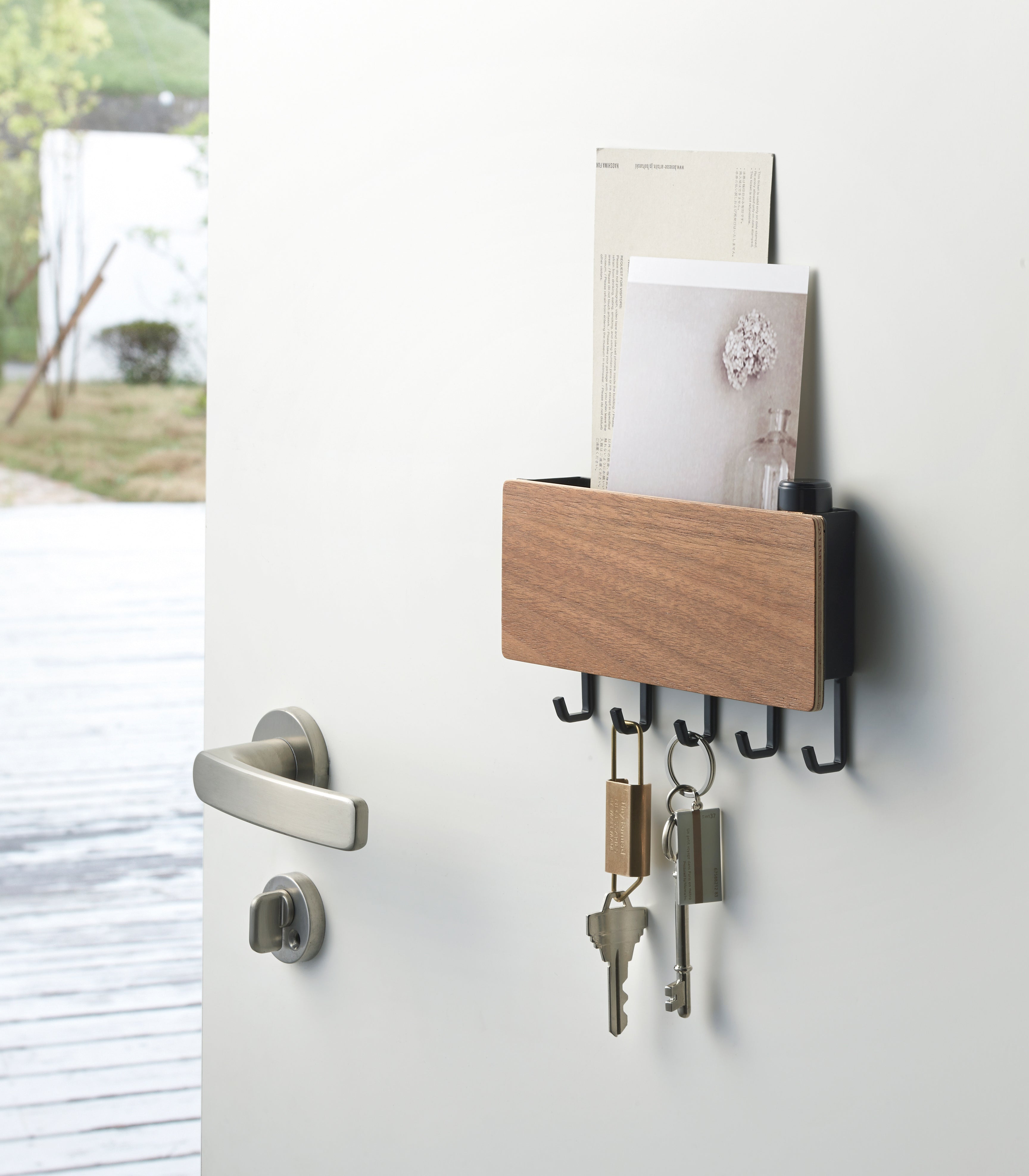Magnetic Key Holder - Sturdy Steel & Wood Wall Mount Key Organizer for Home, Office, or Entryway - Perfect for Keys, Mail & Small Essentials