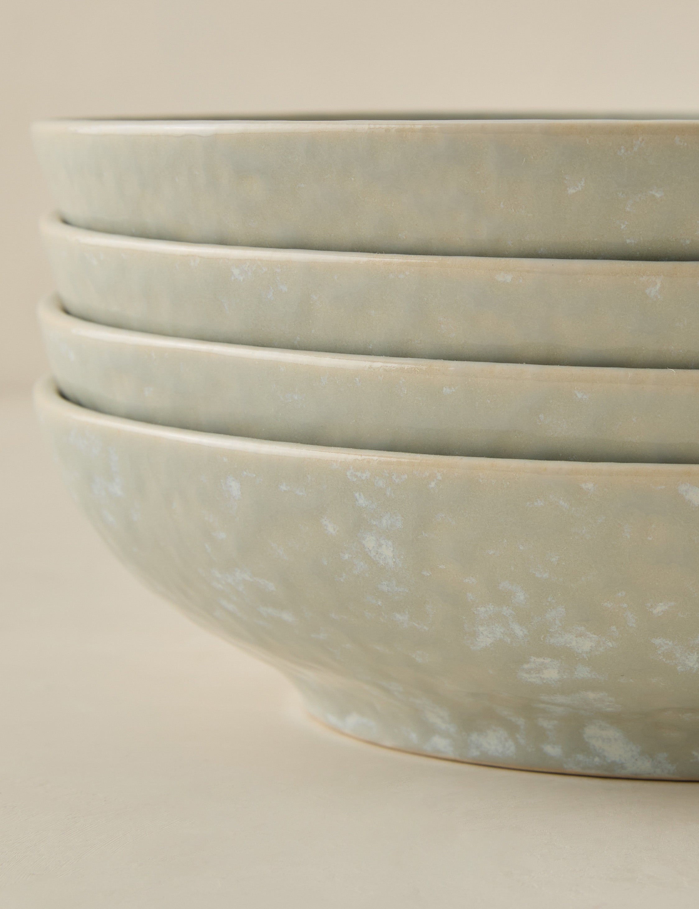 Geneva Stoneware Dinnerware Set - Elegant & Durable Ceramic Plates, Bowls & Mugs for Everyday Dining & Entertaining