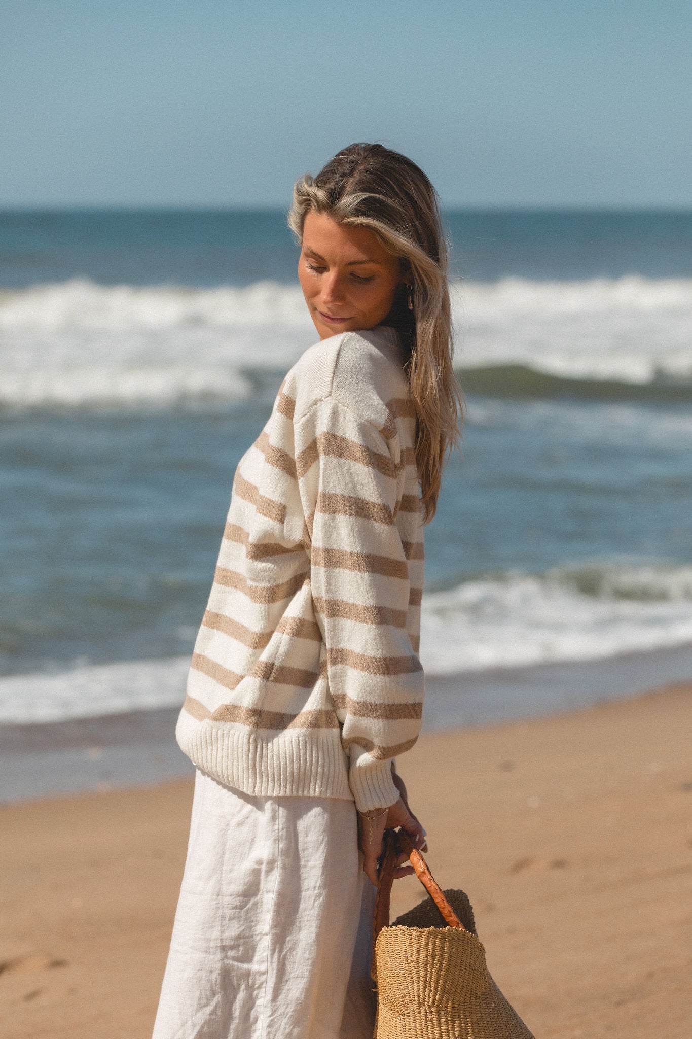 Cozy Striped Oversized Crew Sweater for Women - Soft & Warm Winter Knit Pullover - Perfect for Casual Outfits, Layering & Cold Weather