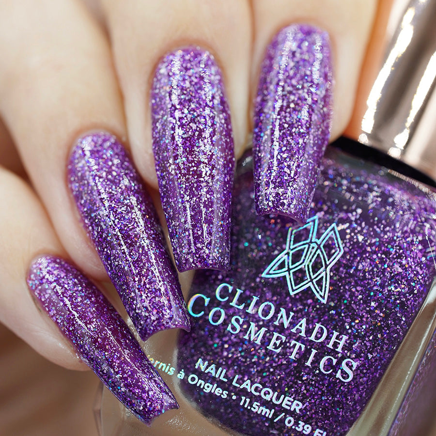 Armadillo's Night Out Nail Polish - Long Lasting Vegan Nail Lacquer for Women - Perfect for Parties, Date Nights & Special Occasions