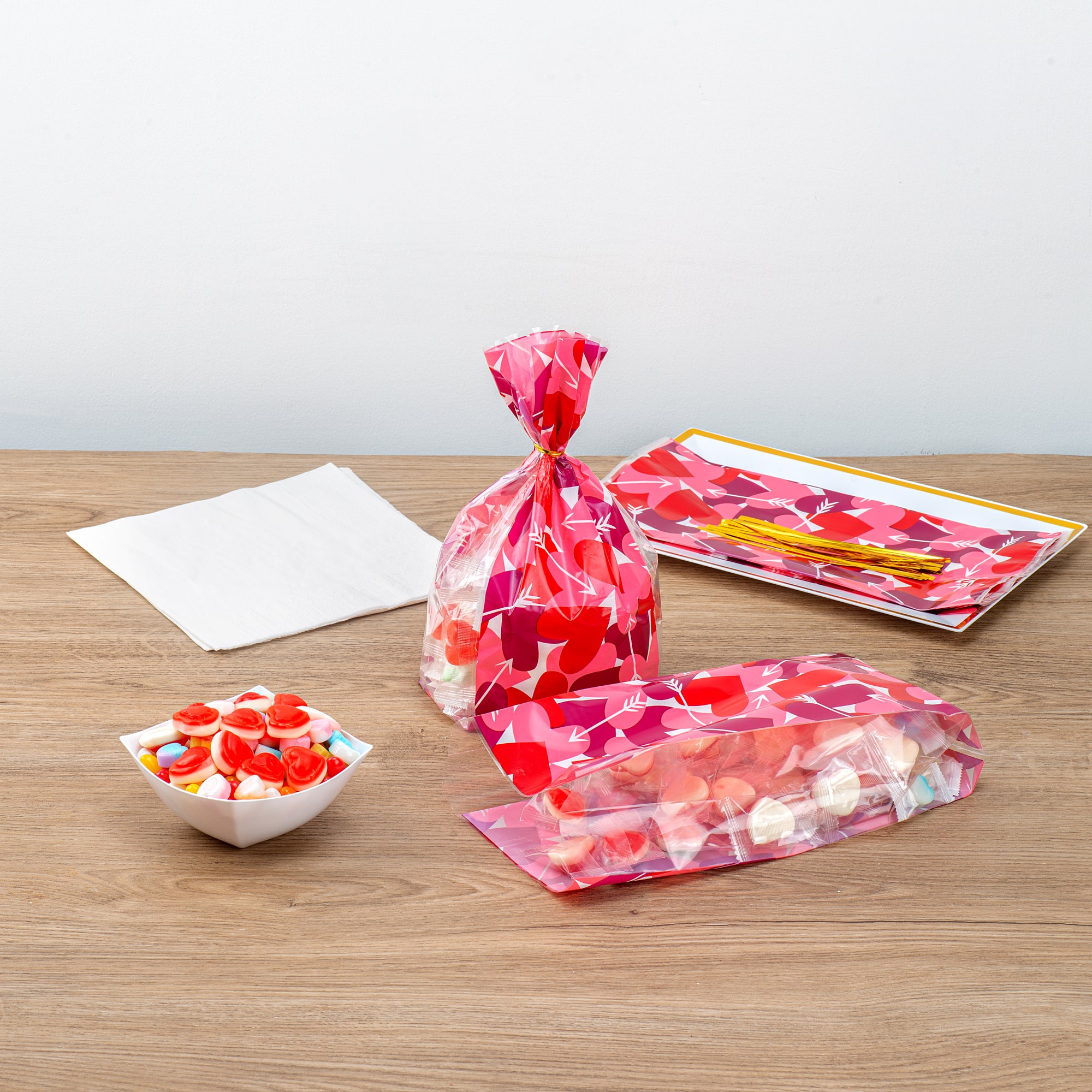 Bulk Plastic Candy Bags - Large Heart-Shaped, Gusseted 5x3x11 Inches (4000 Count) for Candy Packaging, Party Favors & Wedding Treats