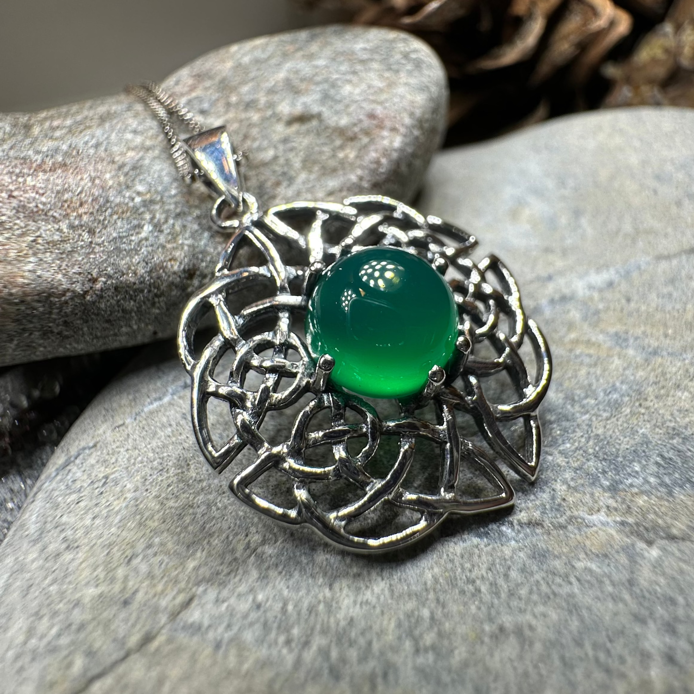 Elvenfire Celtic Knot Necklace for Women - Stainless Steel Viking Jewelry - Elegant Norse Pendant for Everyday Wear & Special Occasions