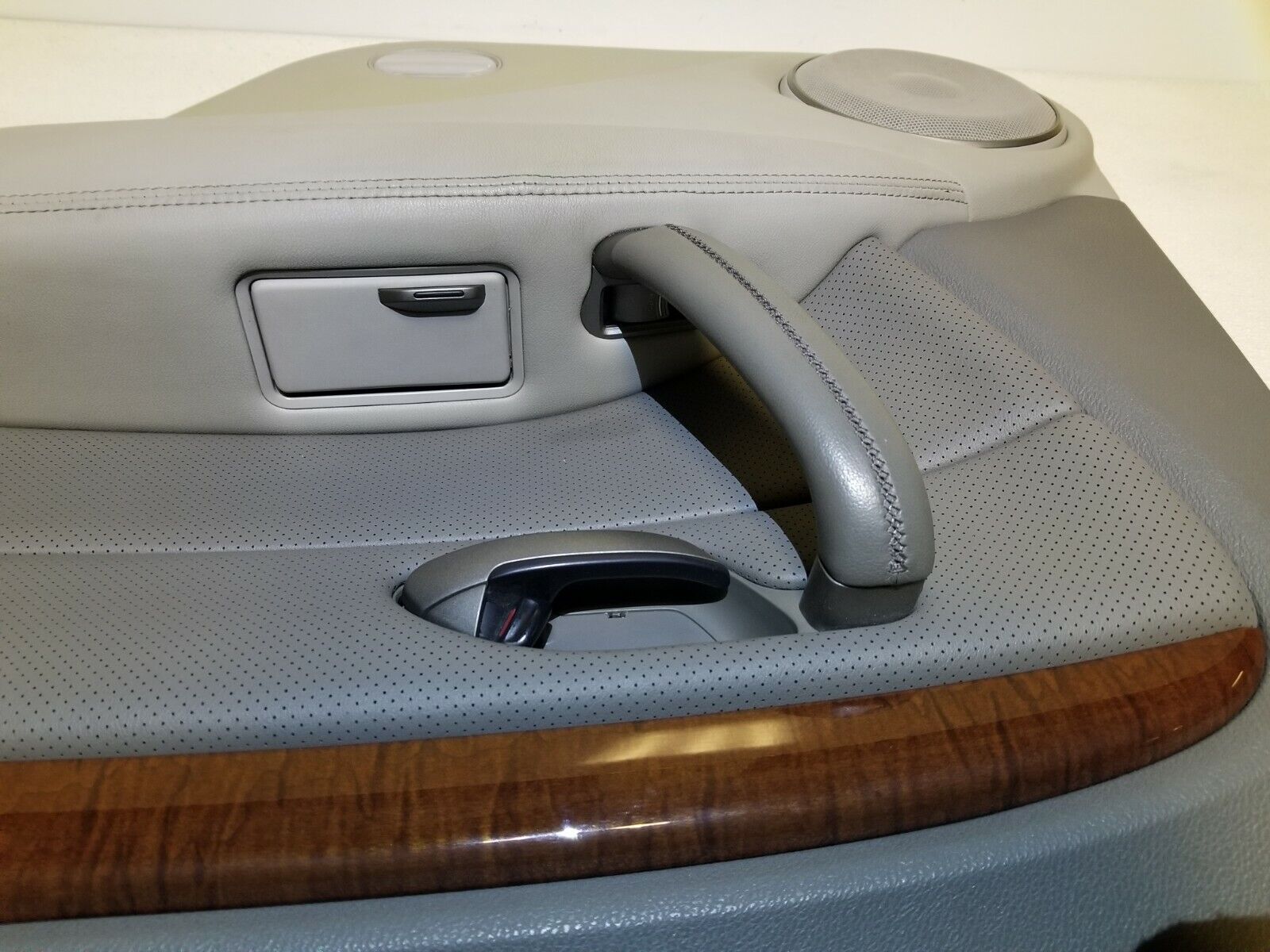 2005-2008 Acura RL Rear Passenger Door Trim Panel - Genuine OEM Replacement Part for Interior Door Repair | Perfect for Car Restoration & DIY Auto Maintenance