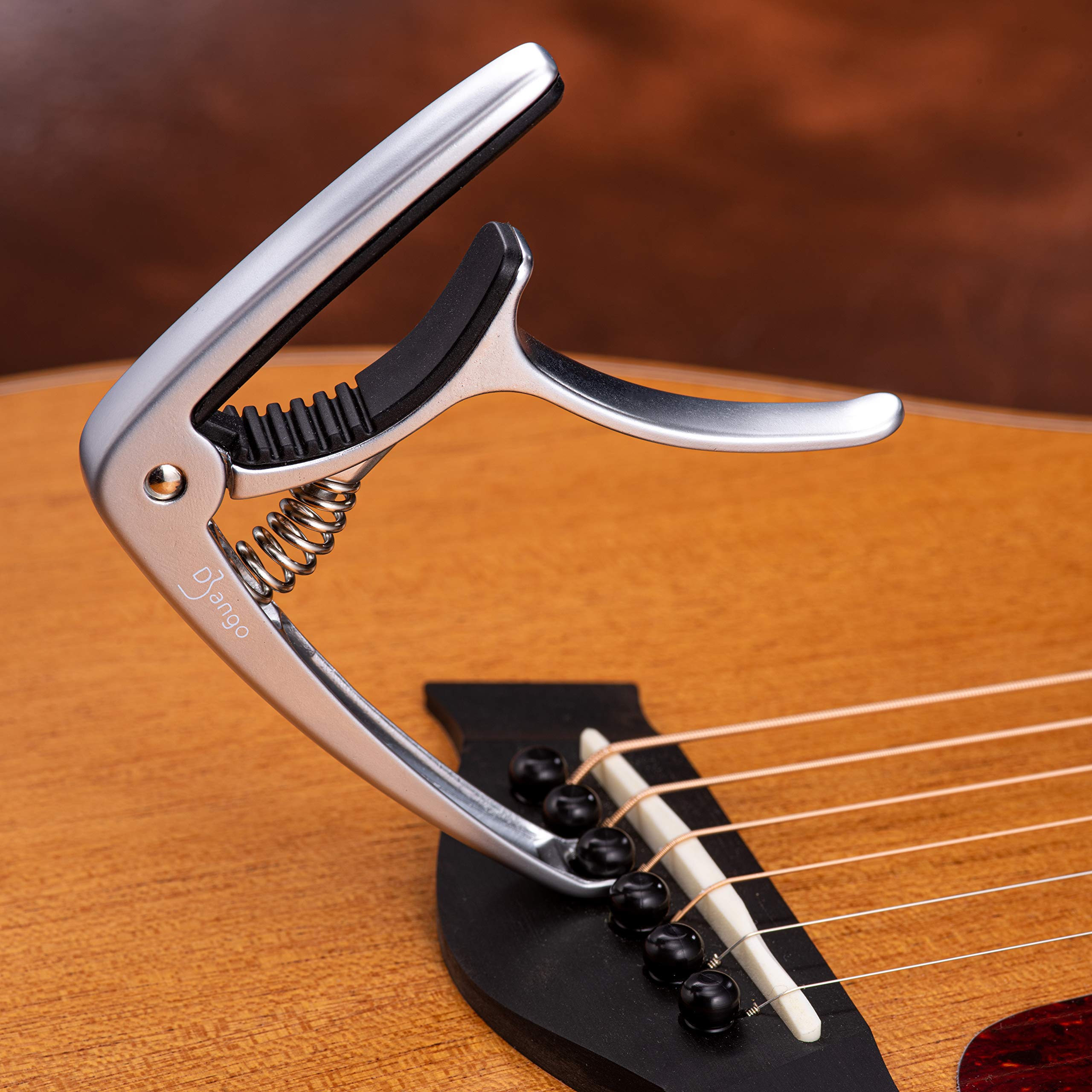 Django Guitar Capo by Pick Geek - Premium Silver Quick-Release Capo for Acoustic, Electric, Ukulele & Classical Guitars | Includes Peg Puller & Extra Padding for Neck Protection | Perfect for Live Performances, Studio Recording & Practice Sessions