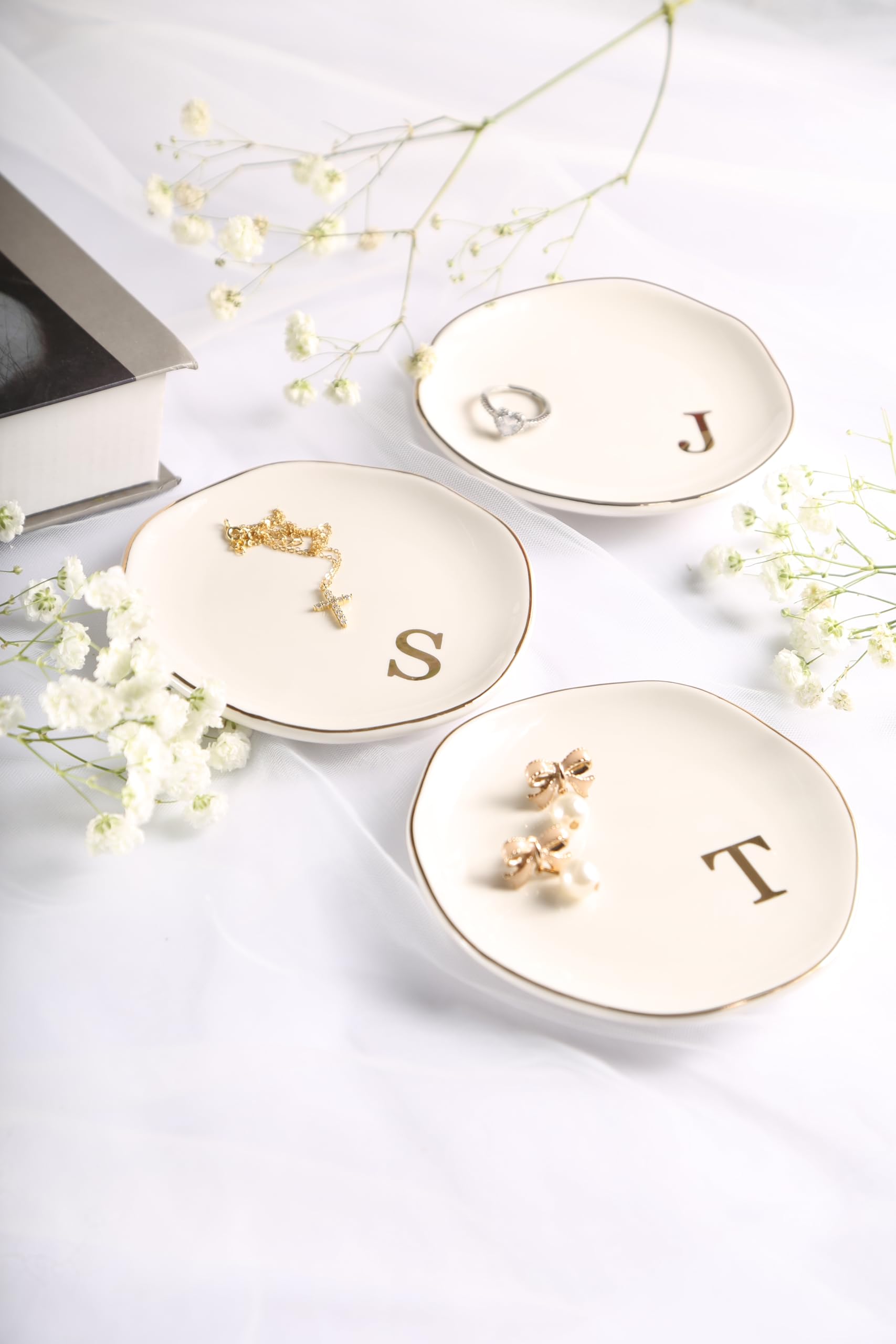 Personalized Ceramic Jewelry Tray with Monogram - Elegant Ring Dish for Engagement, Wedding & Birthday Gifts - Perfect for Mother's Day, Women's Gifts - White Ceramic 4.75