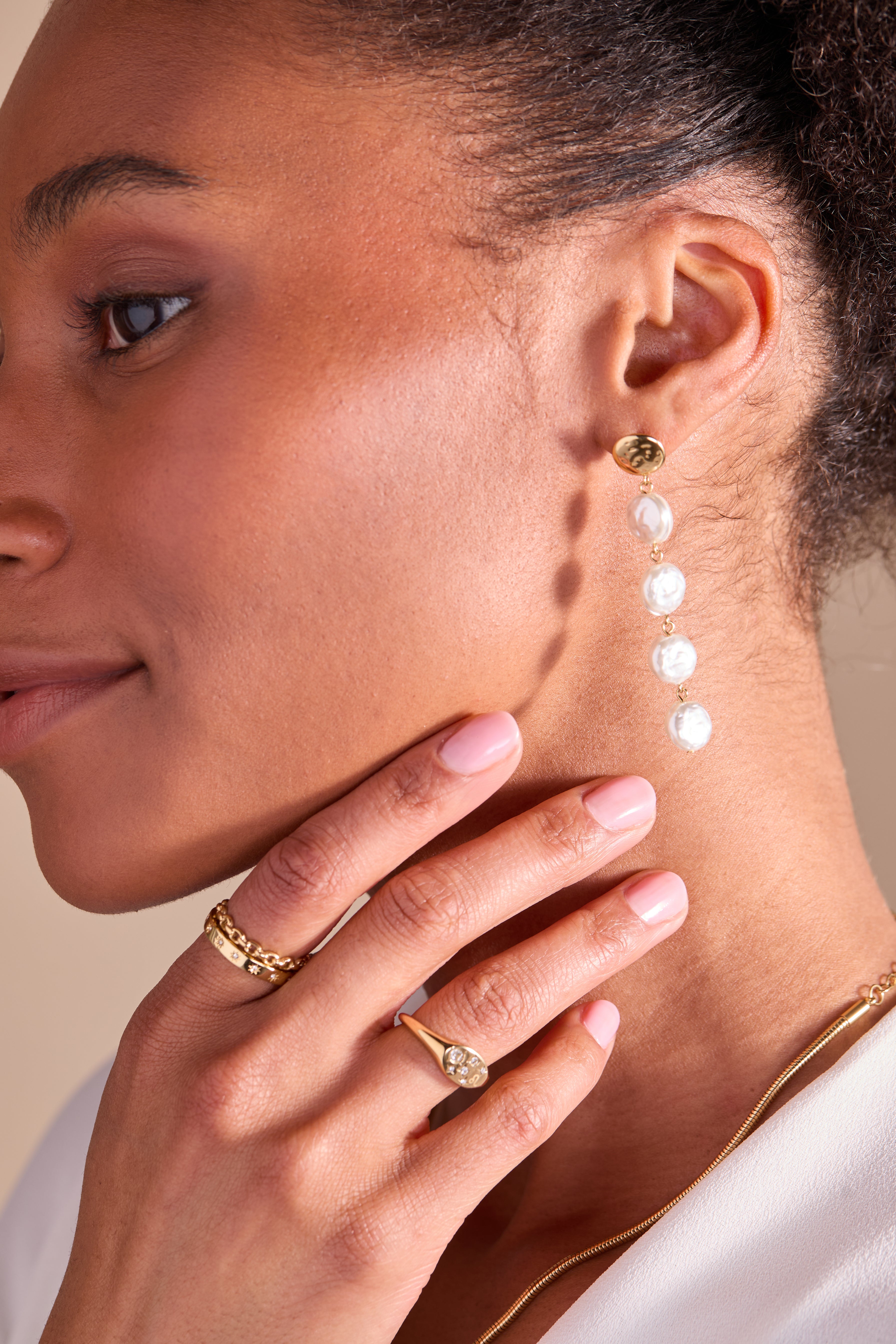 Elegant Coin Pearl Linear Earrings for Women - Minimalist Dangle Drop Earrings for Party, Wedding & Everyday Wear