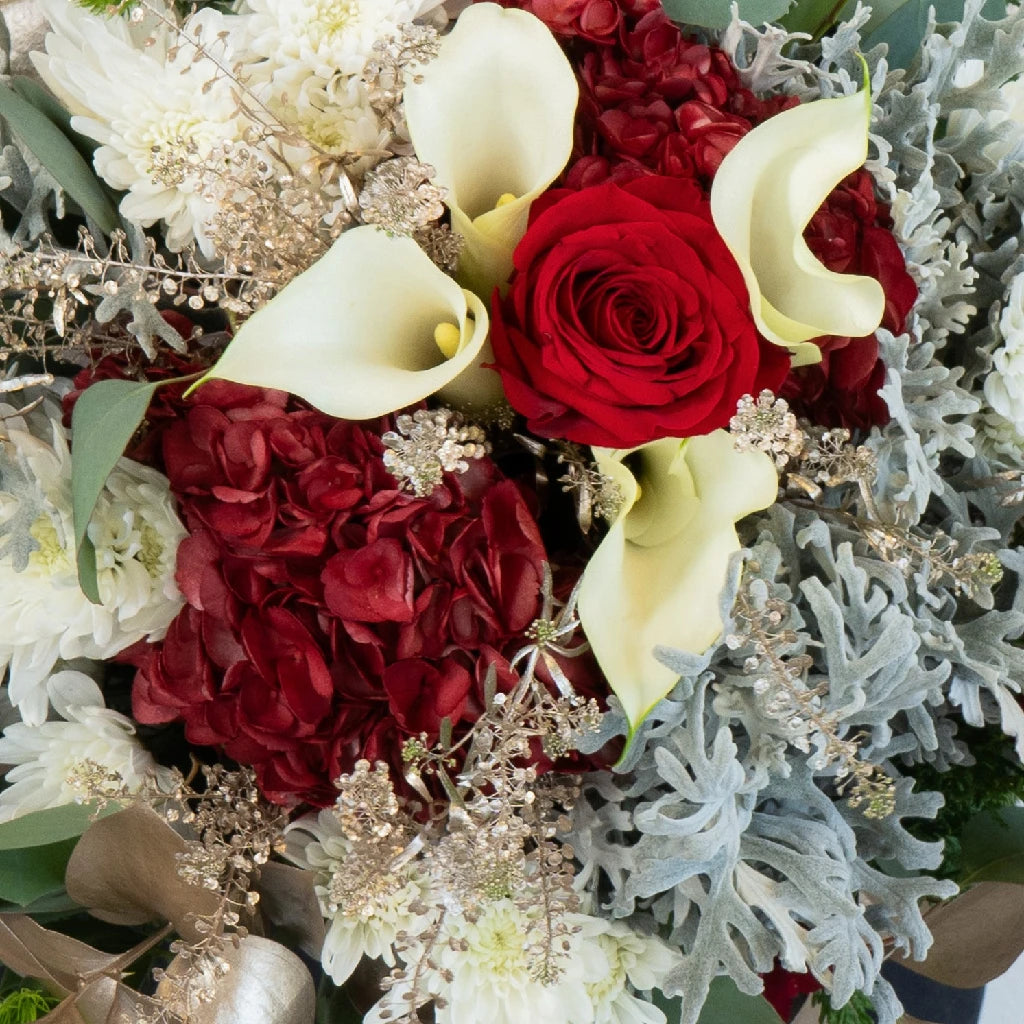 Antique Holiday Rose Bouquet Bar Flower Kit - DIY Floral Arrangement for Weddings, Parties & Home Decor