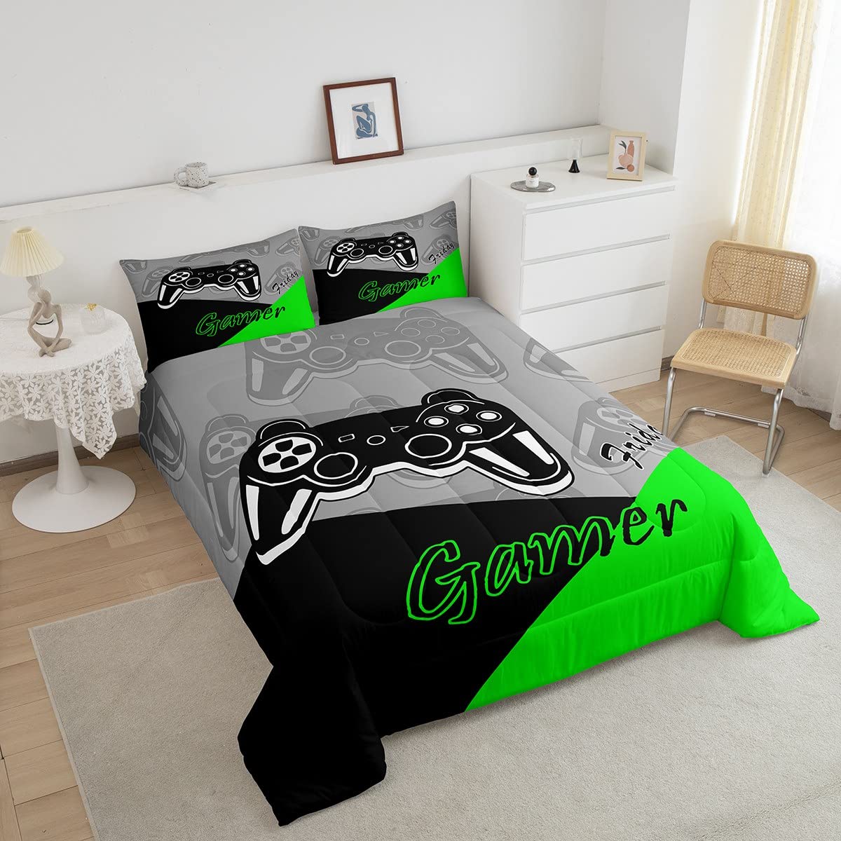 Feelyou Gamer Comforter Set - Full Size Gaming Bedding with Controller Design, 1 Quilted Duvet & 2 Pillowcases - Perfect for Teen Boys Room Decor & Video Game Themed Bedroom - Green