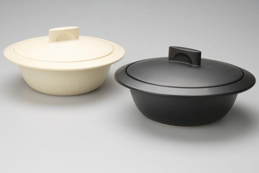 Premium Kogiku Induction Donabe Earthenware Casserole Pot - Japanese Clay Cooking Pot for Stovetop & Oven Use - Perfect for Hot Pot, Stews & Traditional Japanese Dishes