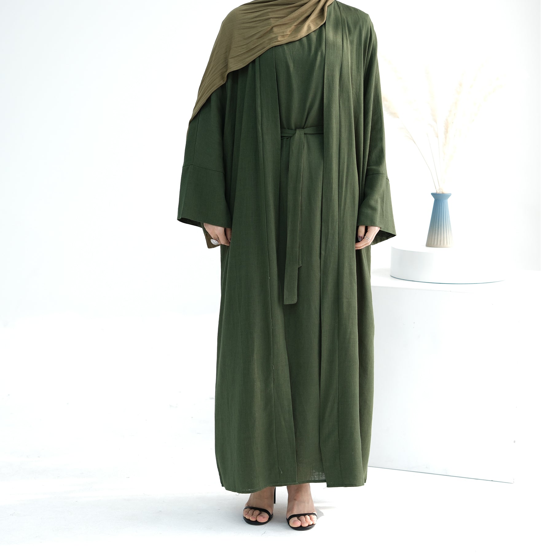 Aviella Women's Linen Pajama Set - Soft Breathable Sleepwear, Forest Green Loungewear for Summer | Perfect for Bedtime, Relaxing at Home & Vacation Comfort