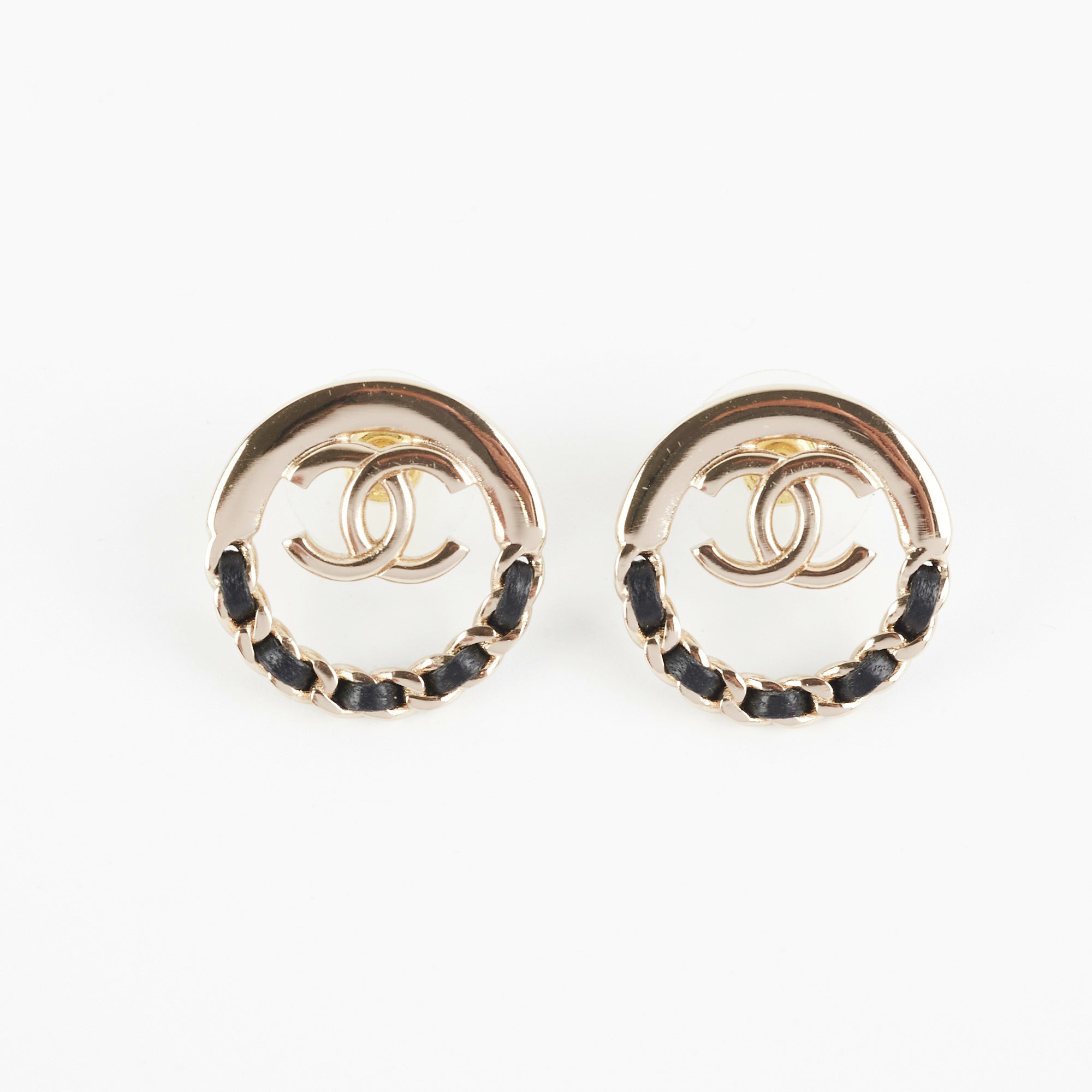 Chanel Round Earrings for Women - Luxury Gold-Plated Pearl Stud Earrings - Elegant Fashion Jewelry for Parties, Weddings & Special Occasions