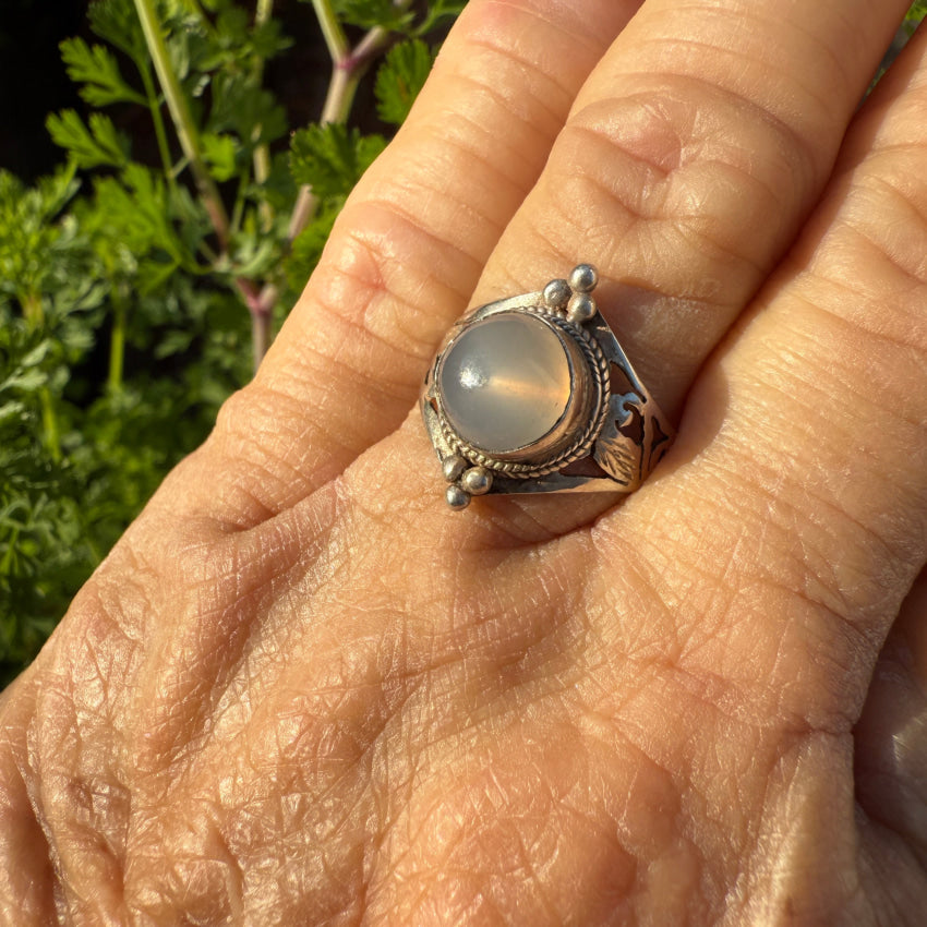 Authentic Sterling Silver Star Moonstone Ring - Size 7.75 - Elegant Boho Jewelry for Women - Perfect for Weddings, Gifts & Everyday Wear