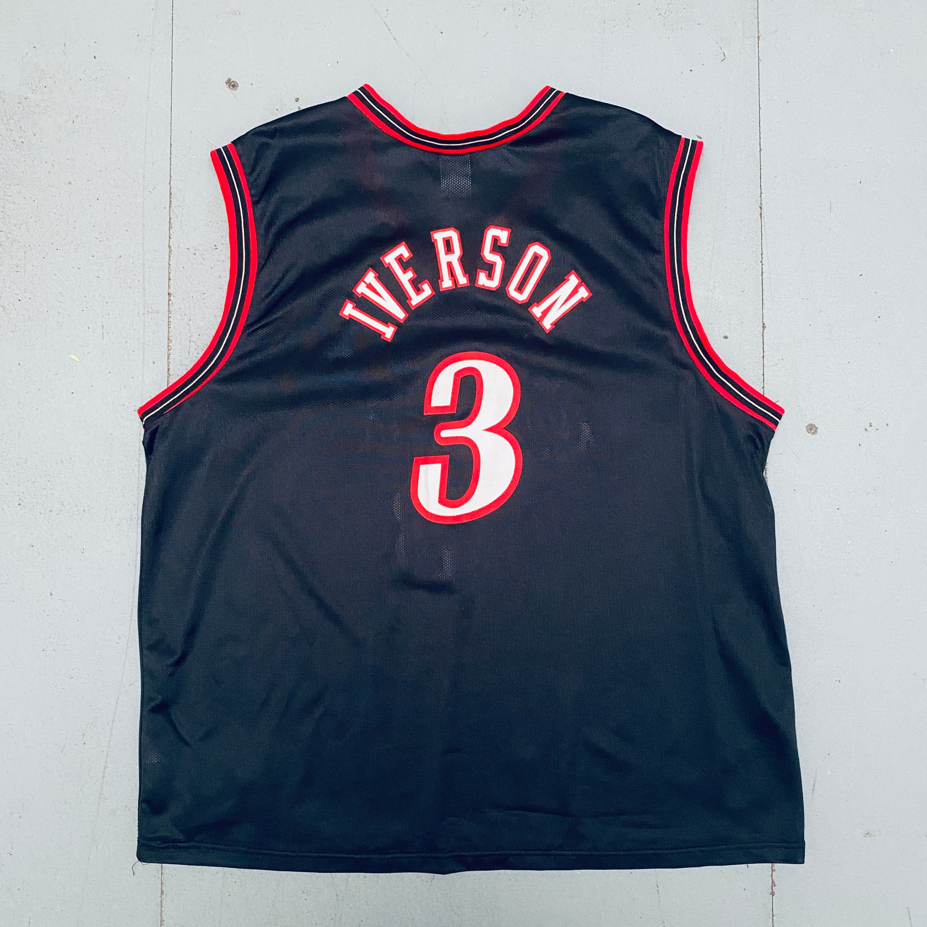 Allen Iverson Philadelphia 76ers 1997-98 Black Champion Jersey Size L - Vintage NBA Basketball Jersey for Fans, Collectors & Game Day Outfits