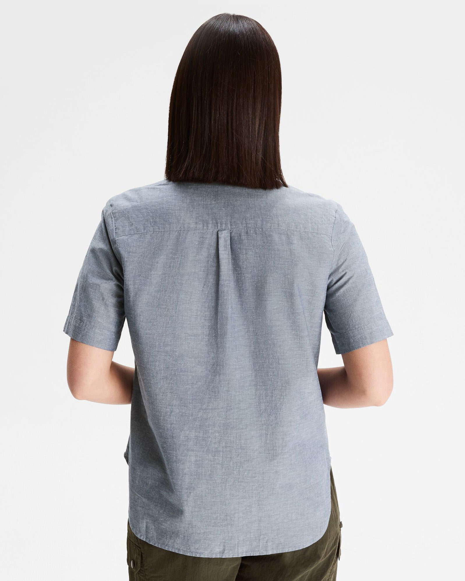 Women's Flaxton LT Short Sleeve Shirt - Chambray Blue Casual Top for Summer Outfits & Outdoor Activities
