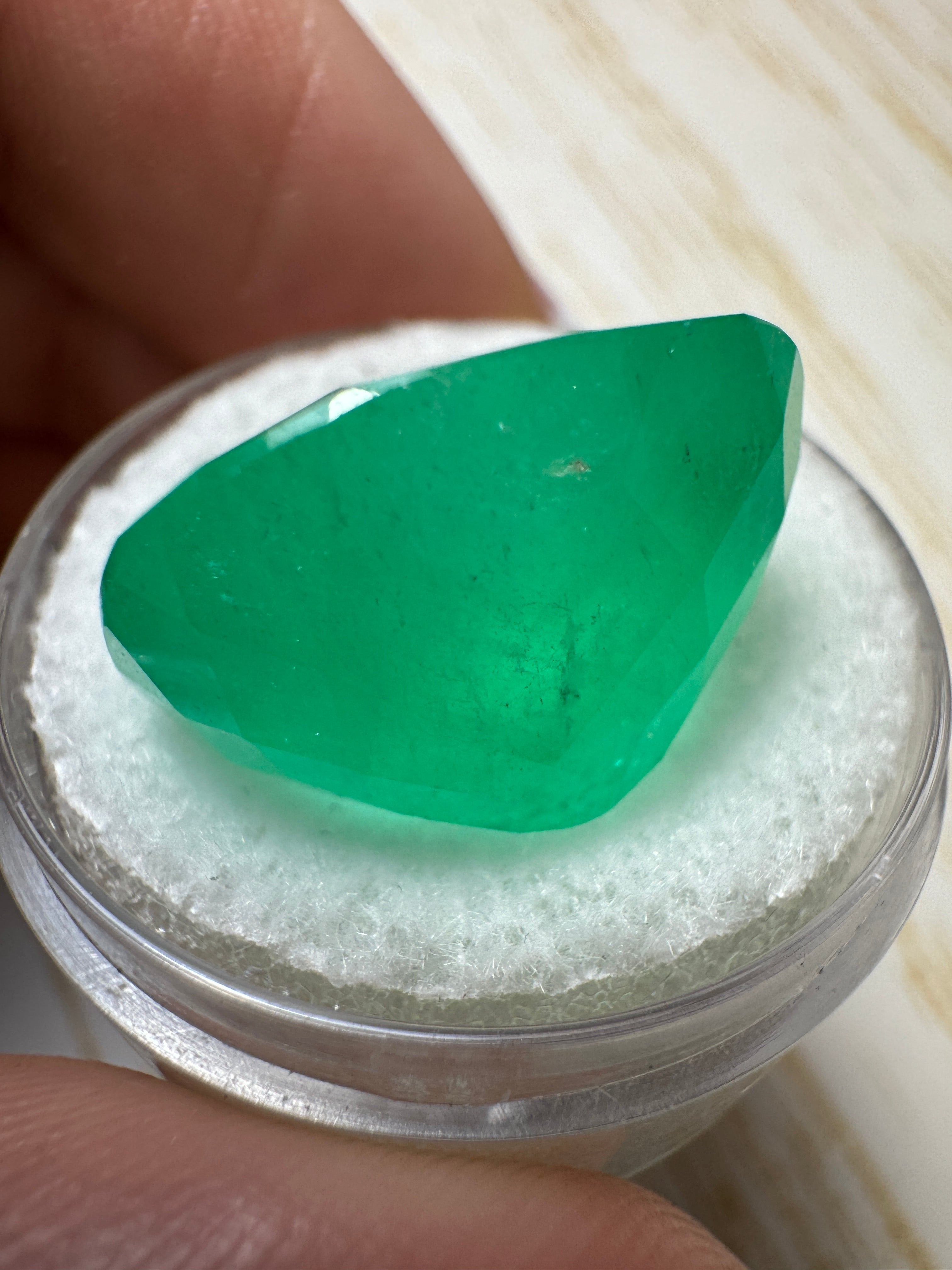 19.63 Carat Natural Colombian Emerald - Chunky Green Loose Gemstone for Jewelry Making, Cushion Cut 18.6x17mm (Perfect for Rings, Necklaces & Custom Designs)