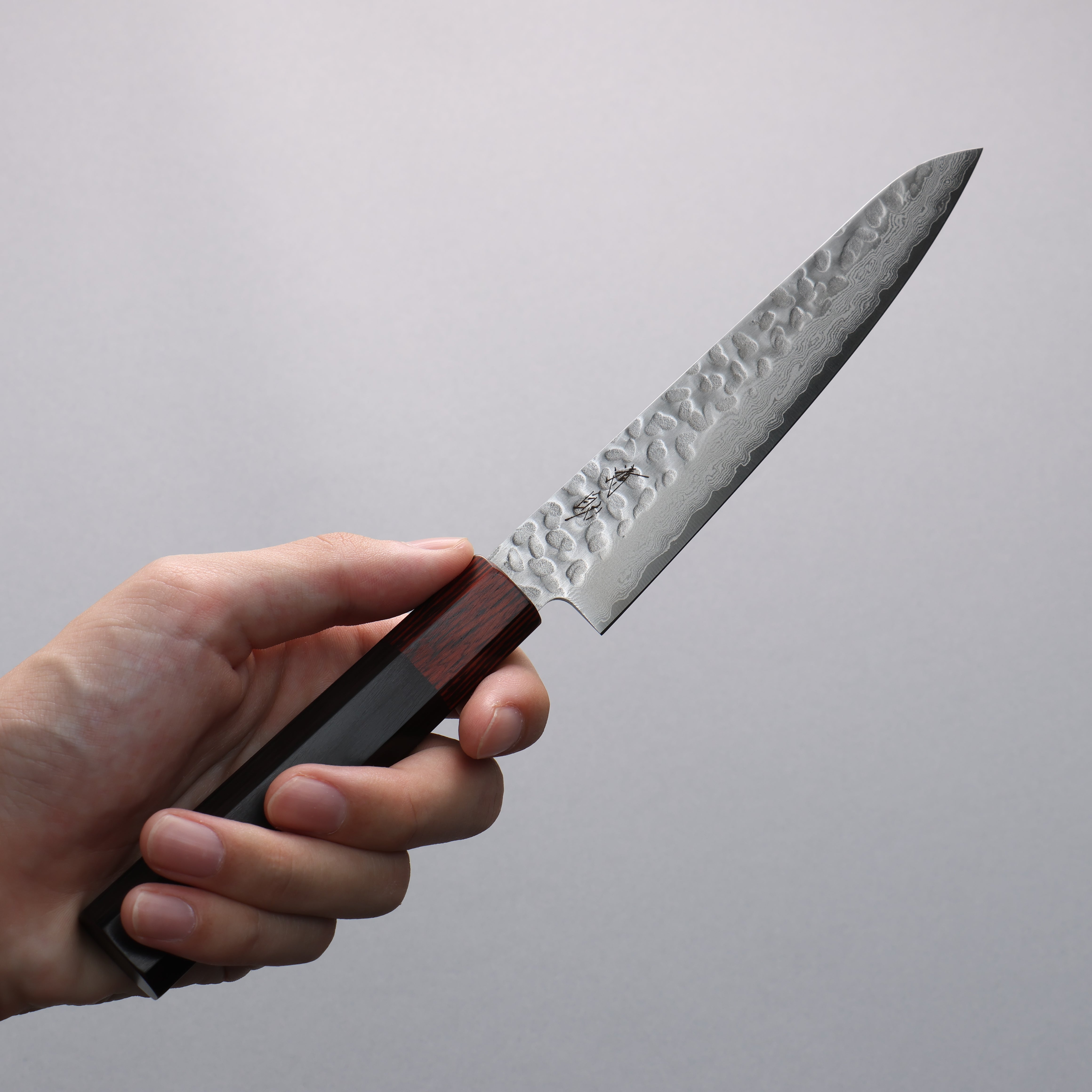 Seisuke VG10 33-Layer Damascus Hammered Petty Utility Knife 150mm - Black Pakkawood Handle - Perfect for Slicing, Chopping & Garnishing in Professional & Home Kitchens