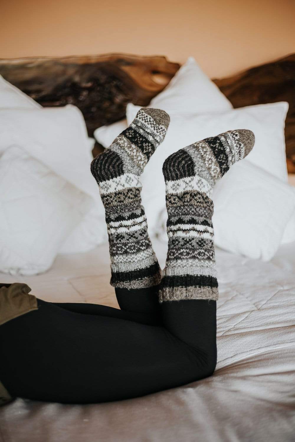Cozy Handmade Dark Gray Wool Slipper Socks for Women & Men - Warm Winter House Shoes for Indoor Comfort, Relaxation & Cold Weather